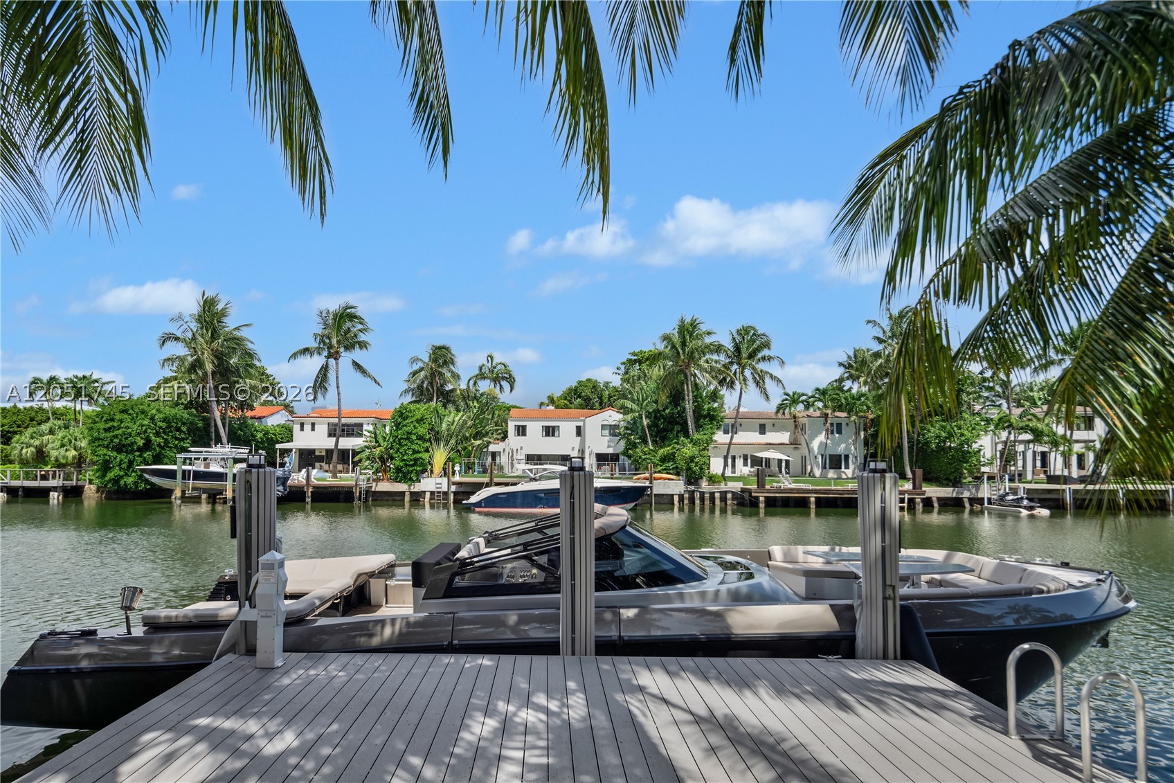 4442 Prairie Ave, Miami Beach FL 33140