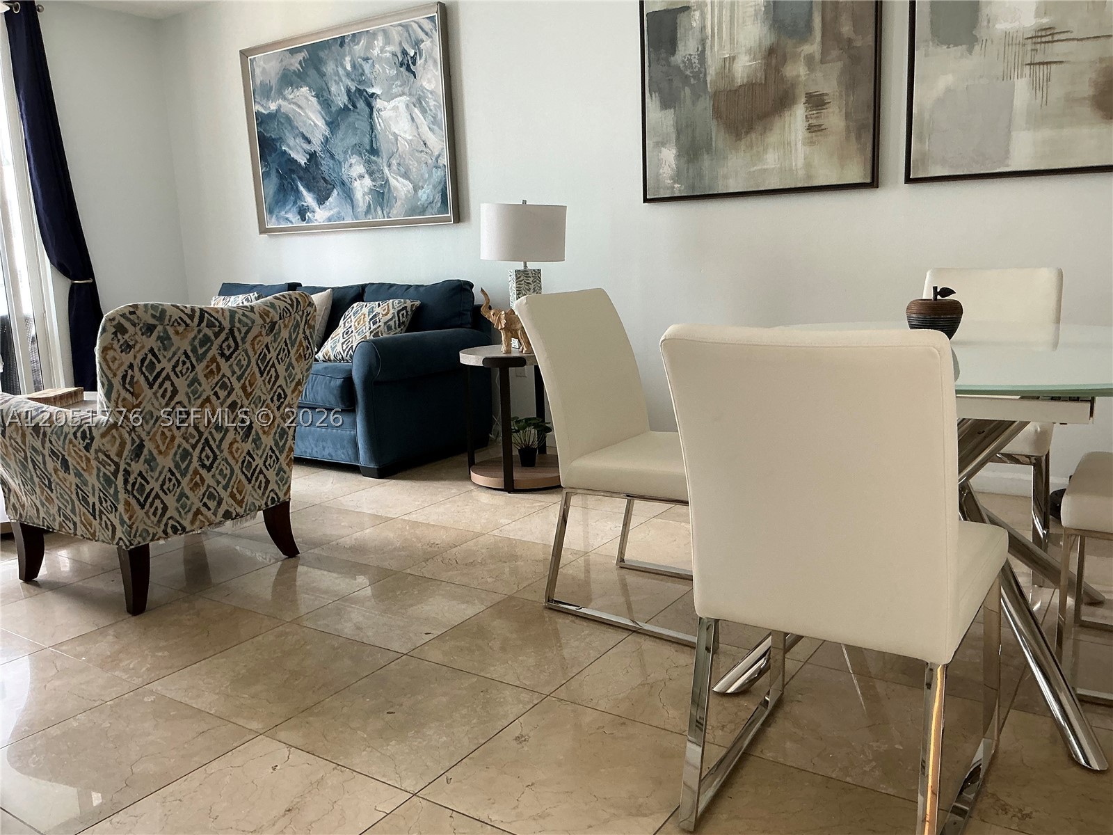 185 SE 14th Ter #1810, Miami FL 33131