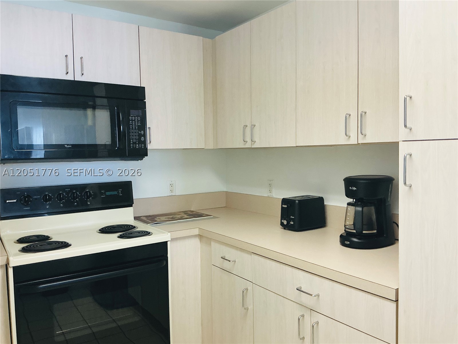 185 SE 14th Ter #1810, Miami FL 33131