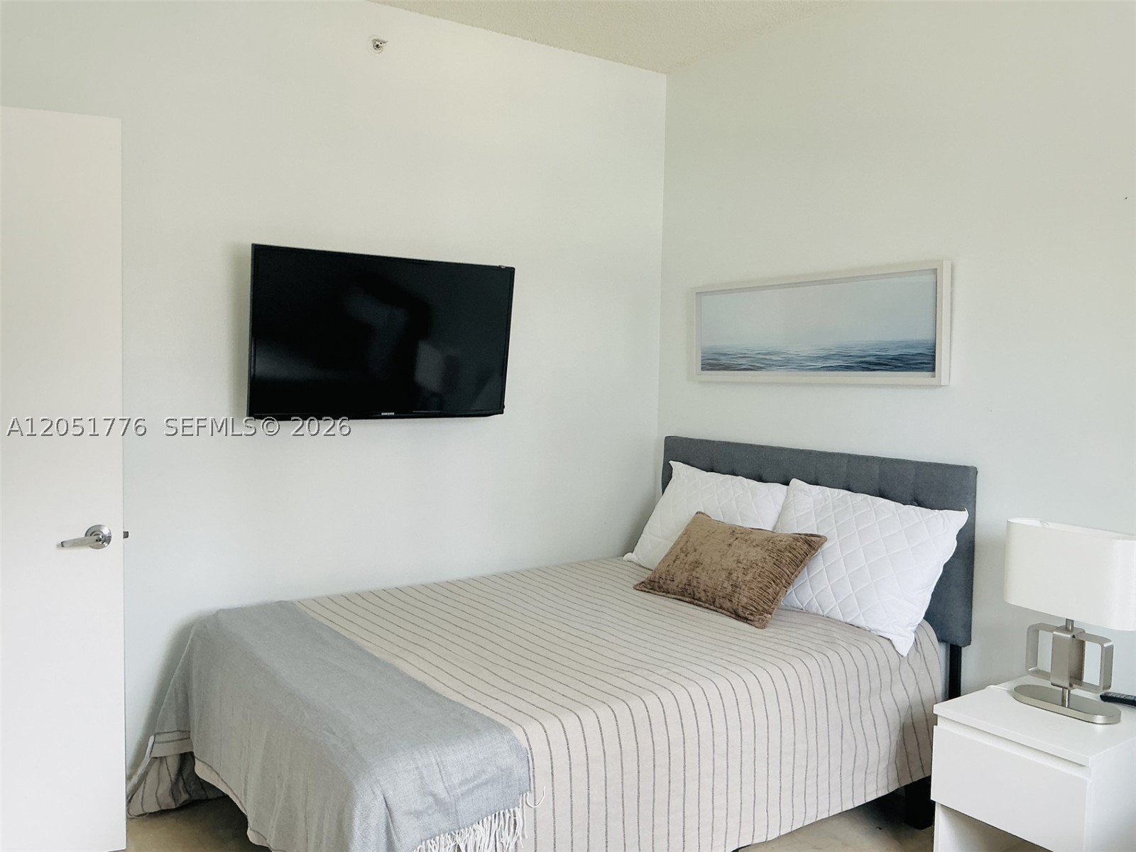 185 SE 14th Ter #1810, Miami FL 33131