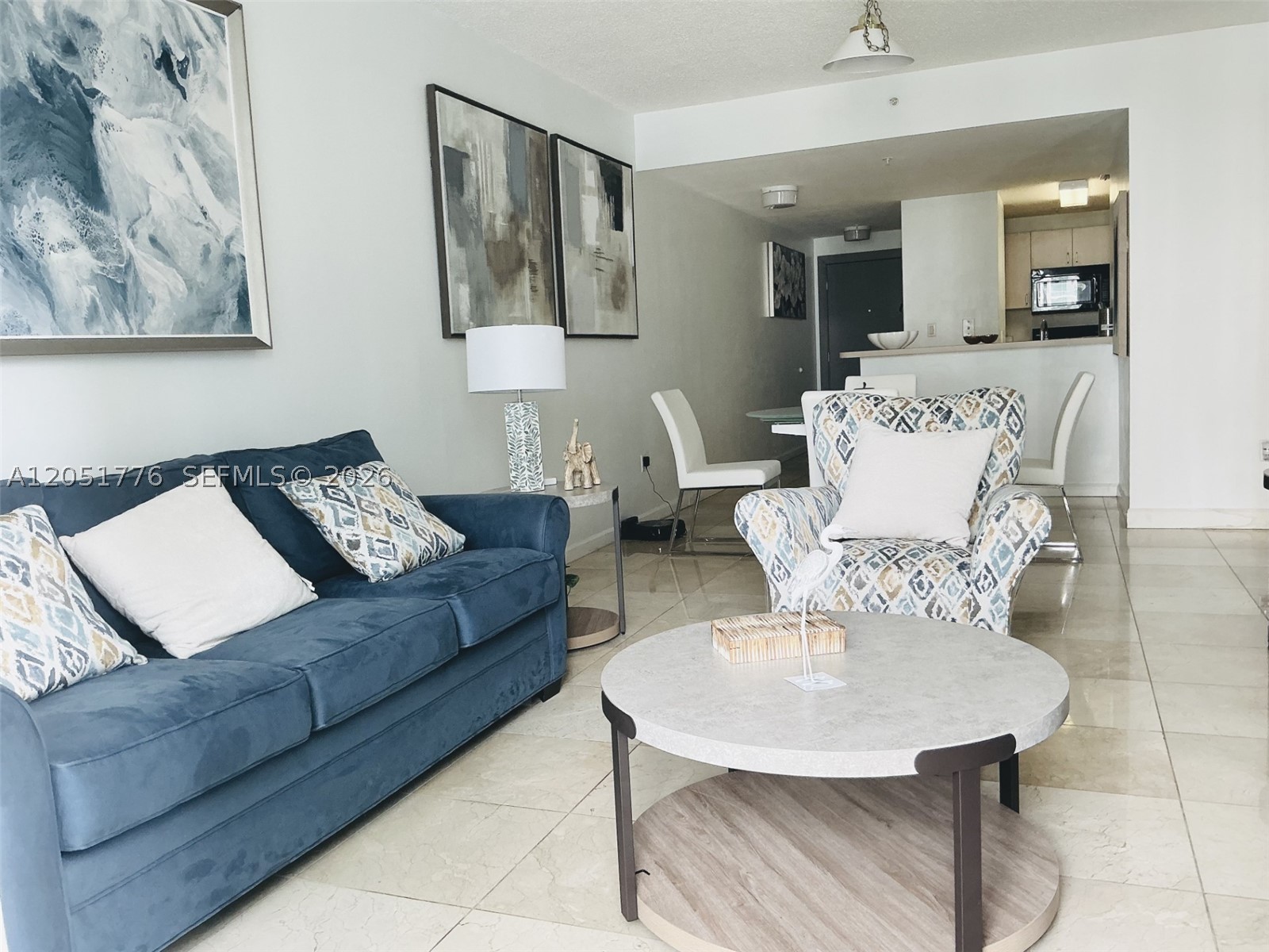 185 SE 14th Ter #1810, Miami FL 33131