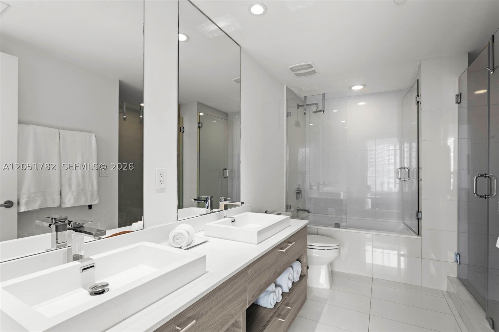 1300 S Miami Ave #2206, Miami FL 33130