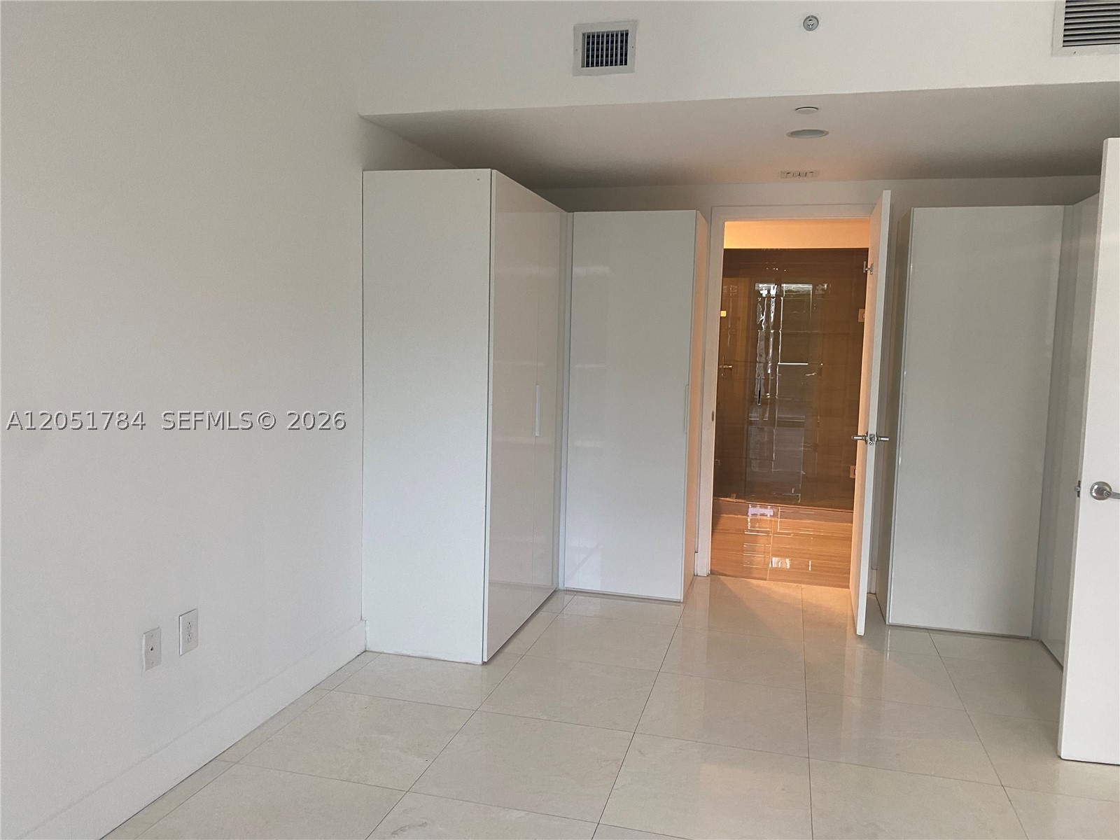 1010 Brickell Ave #1403, Miami FL 33131