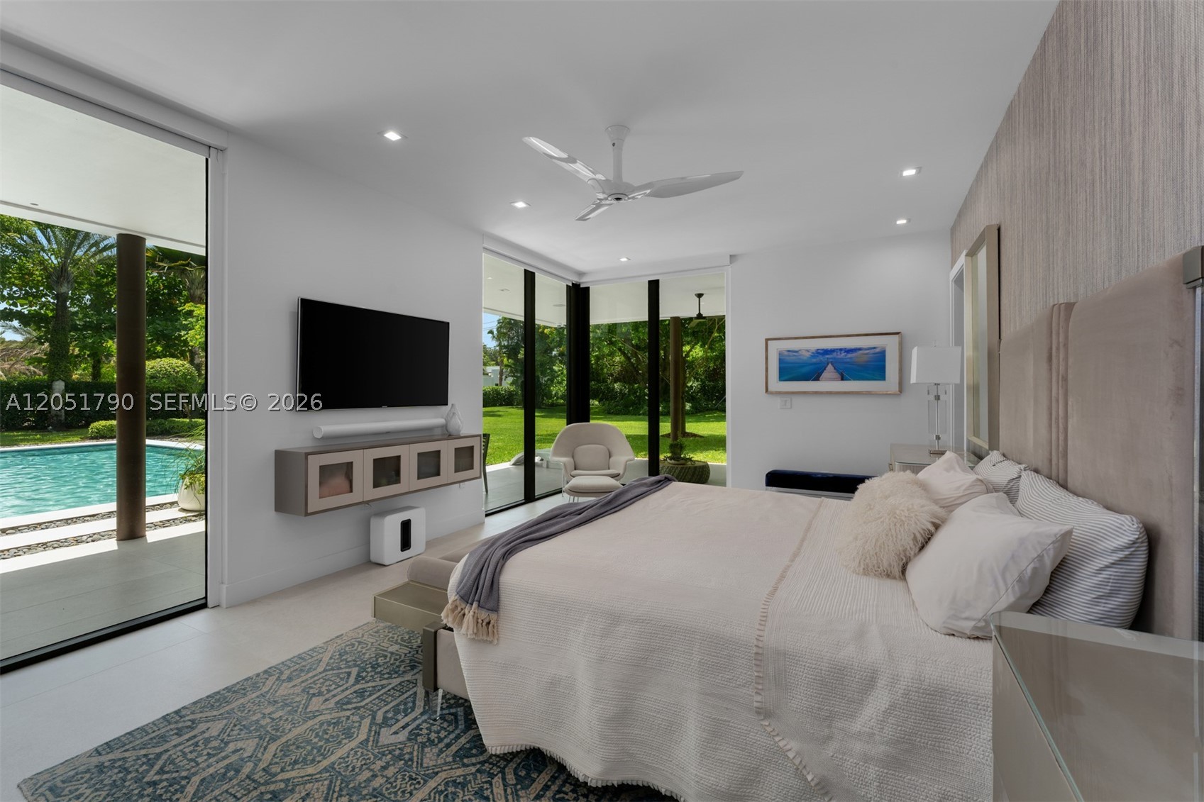 7502 SW 102nd St, Pinecrest FL 33156