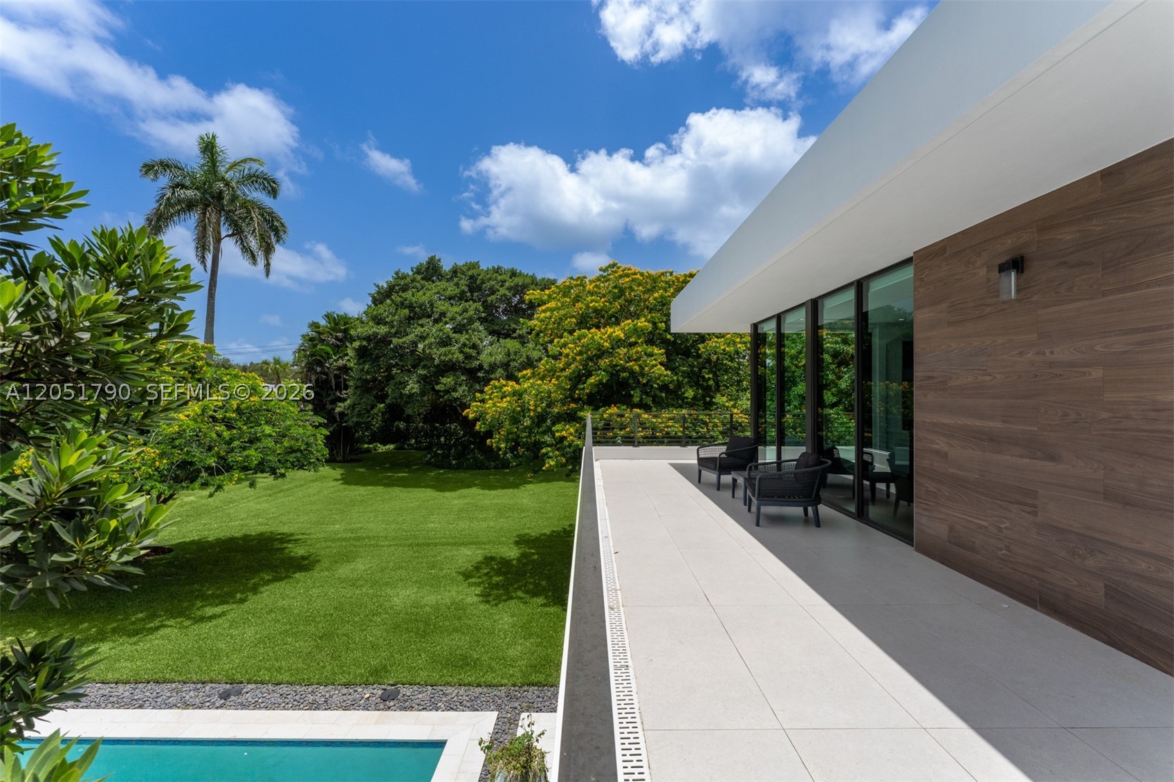 7502 SW 102nd St, Pinecrest FL 33156