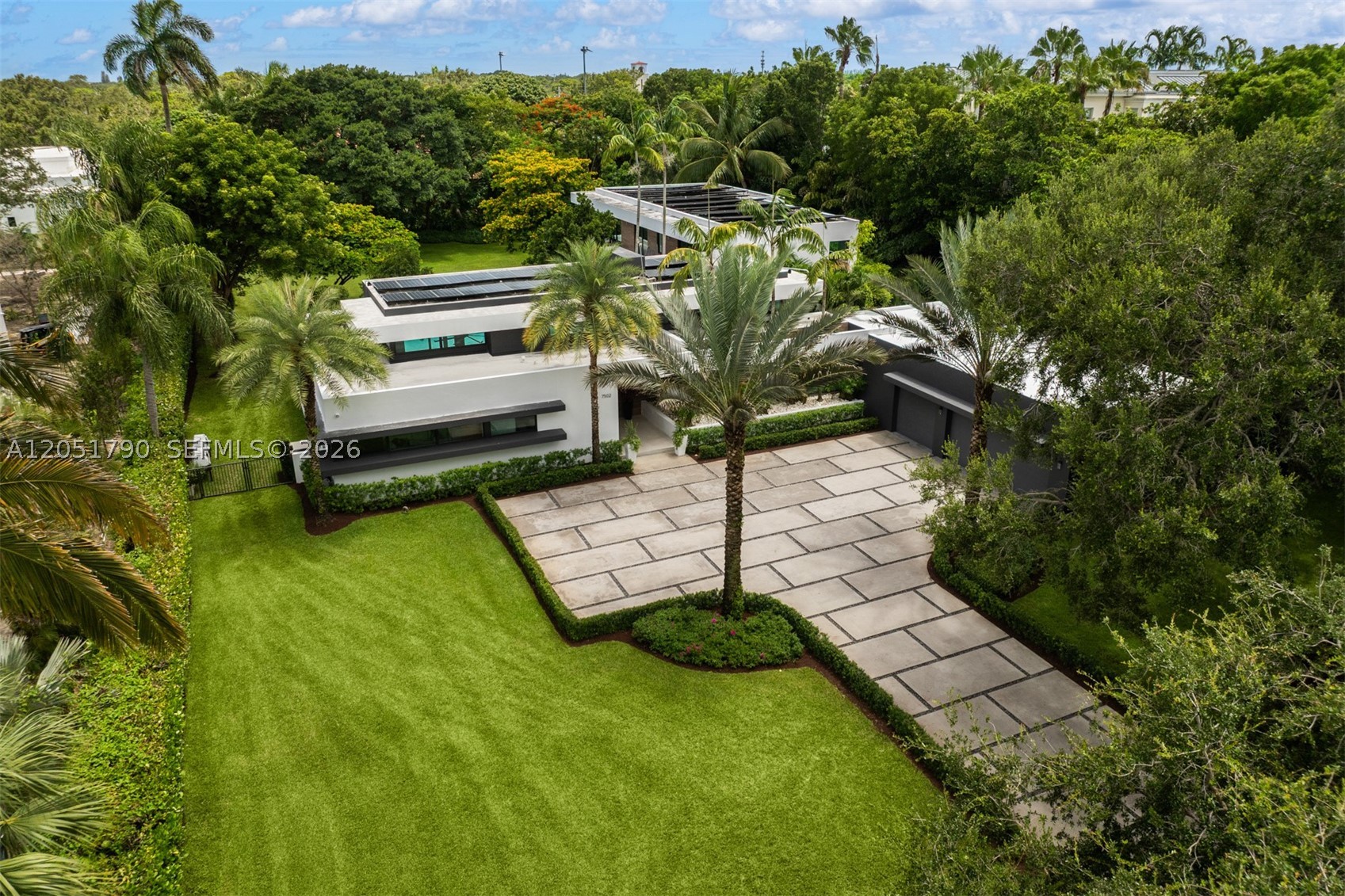 7502 SW 102nd St, Pinecrest FL 33156