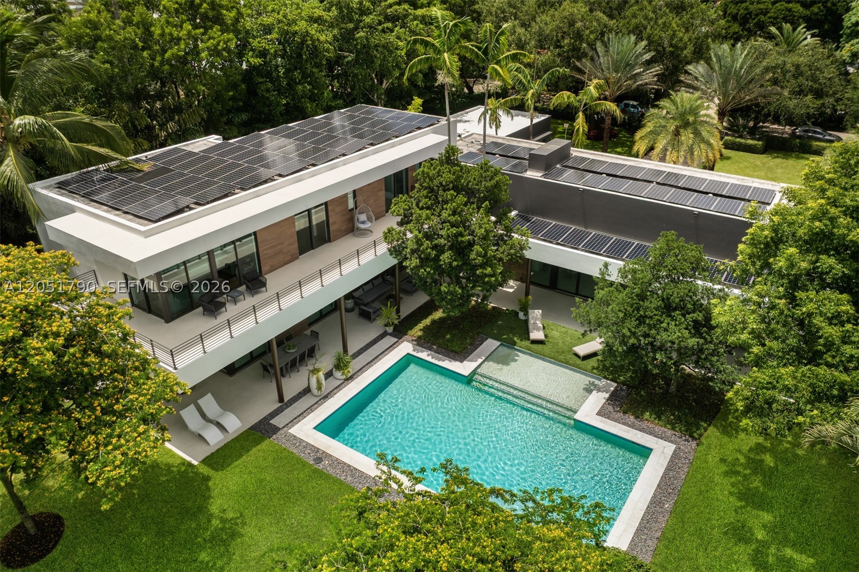 7502 SW 102nd St, Pinecrest FL 33156