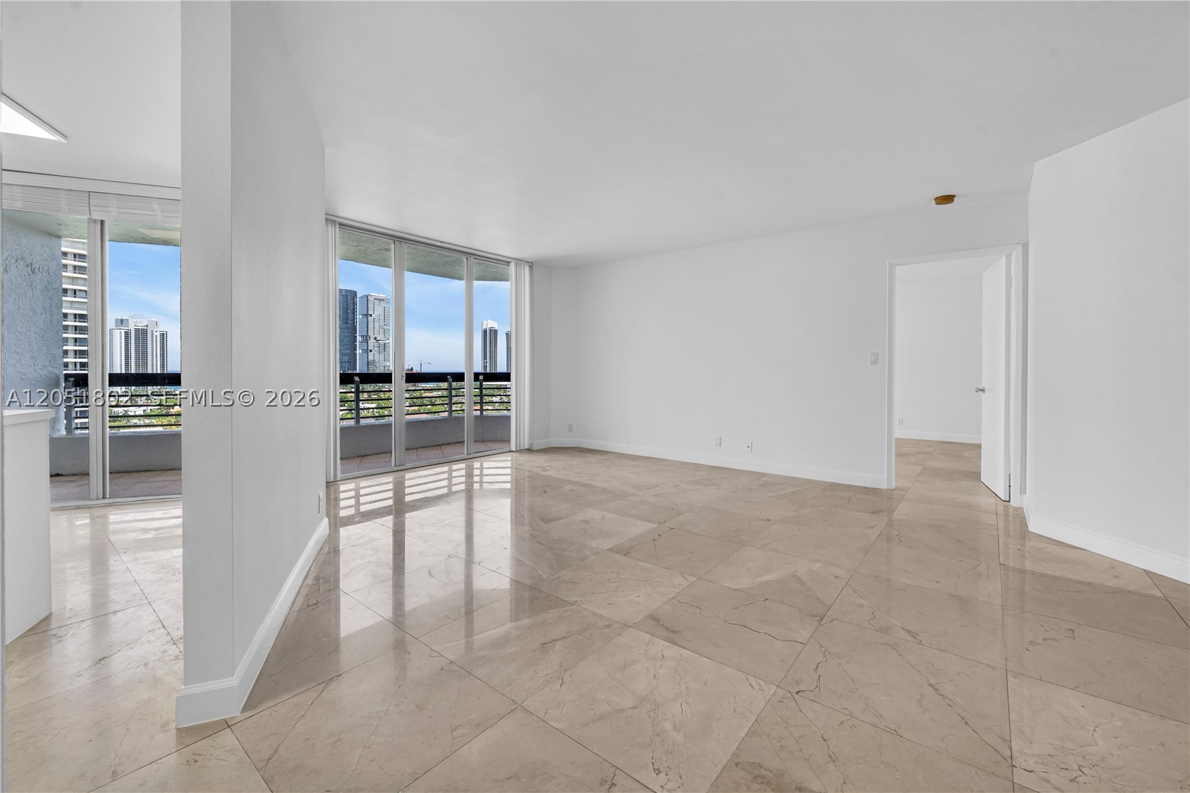 3600 Mystic Pointe Dr #1816, Aventura FL 33180