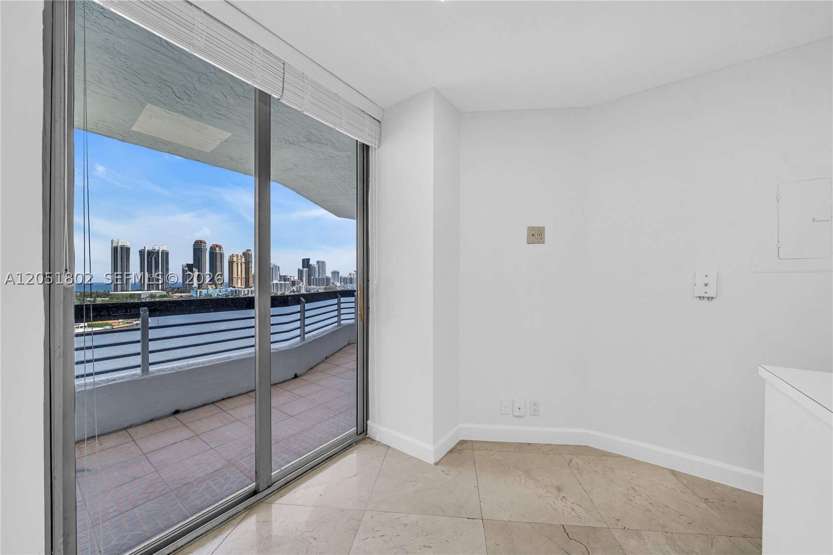 3600 Mystic Pointe Dr #1816, Aventura FL 33180