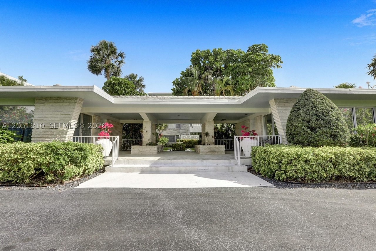 286 Bal Bay Dr #4, Bal Harbour FL 33154
