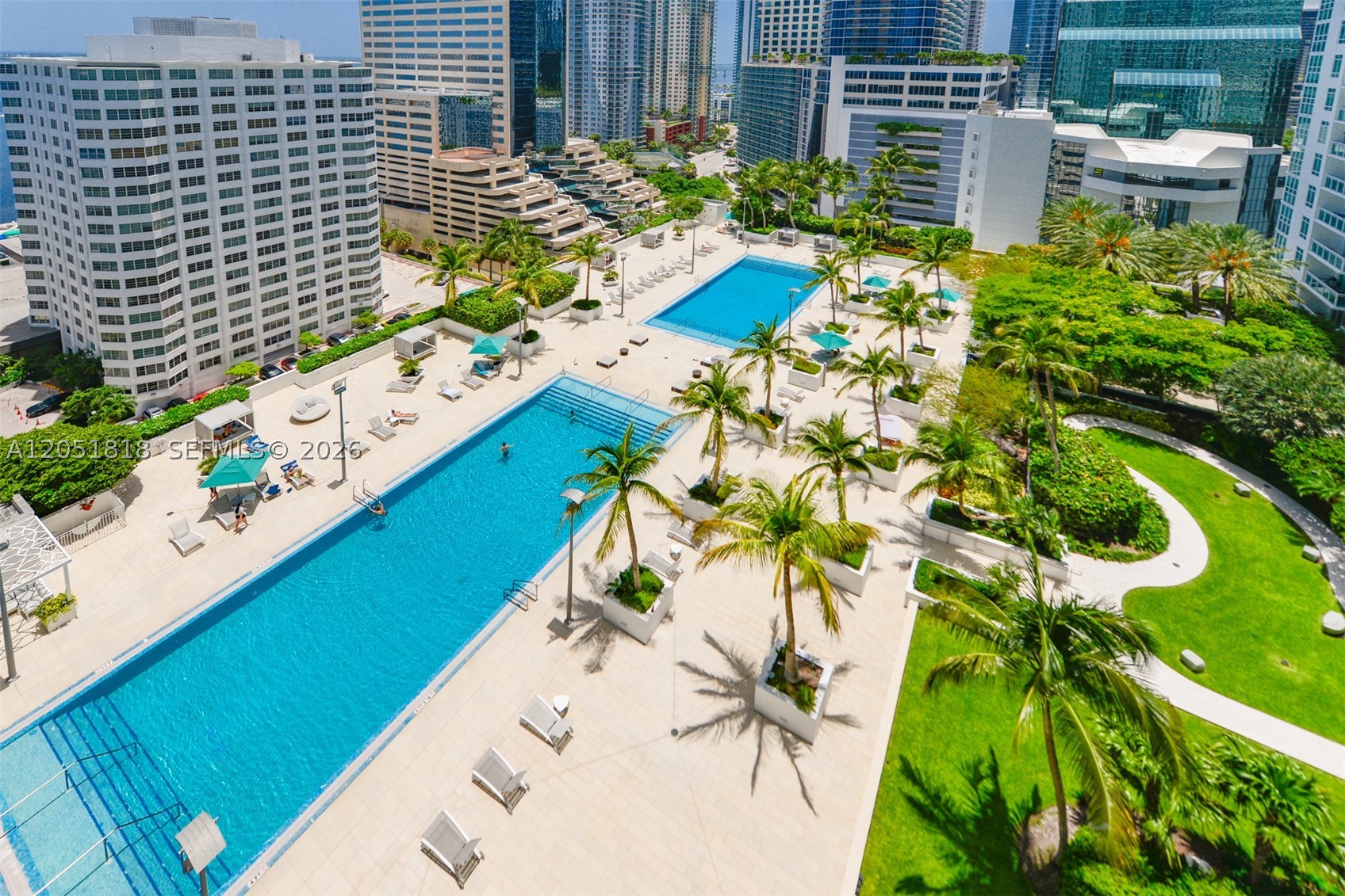 950 Brickell Bay Dr #1905, Miami FL 33131