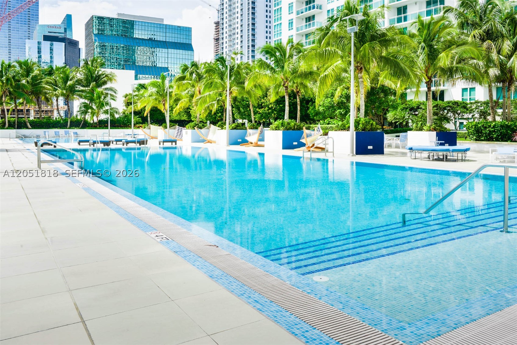 950 Brickell Bay Dr #1905, Miami FL 33131