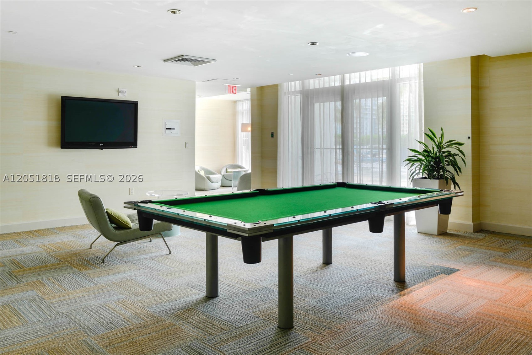 950 Brickell Bay Dr #1905, Miami FL 33131