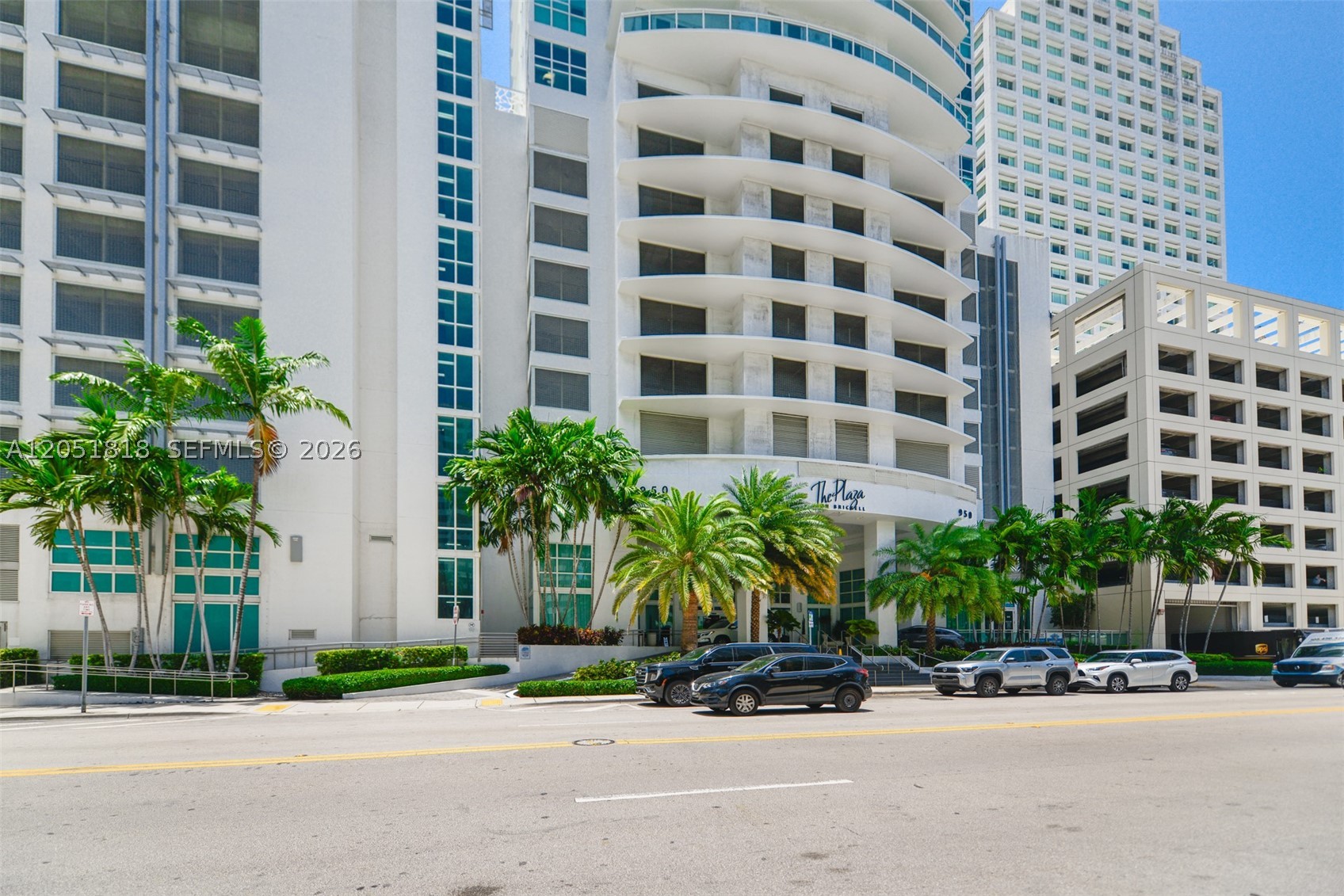 950 Brickell Bay Dr #1905, Miami FL 33131