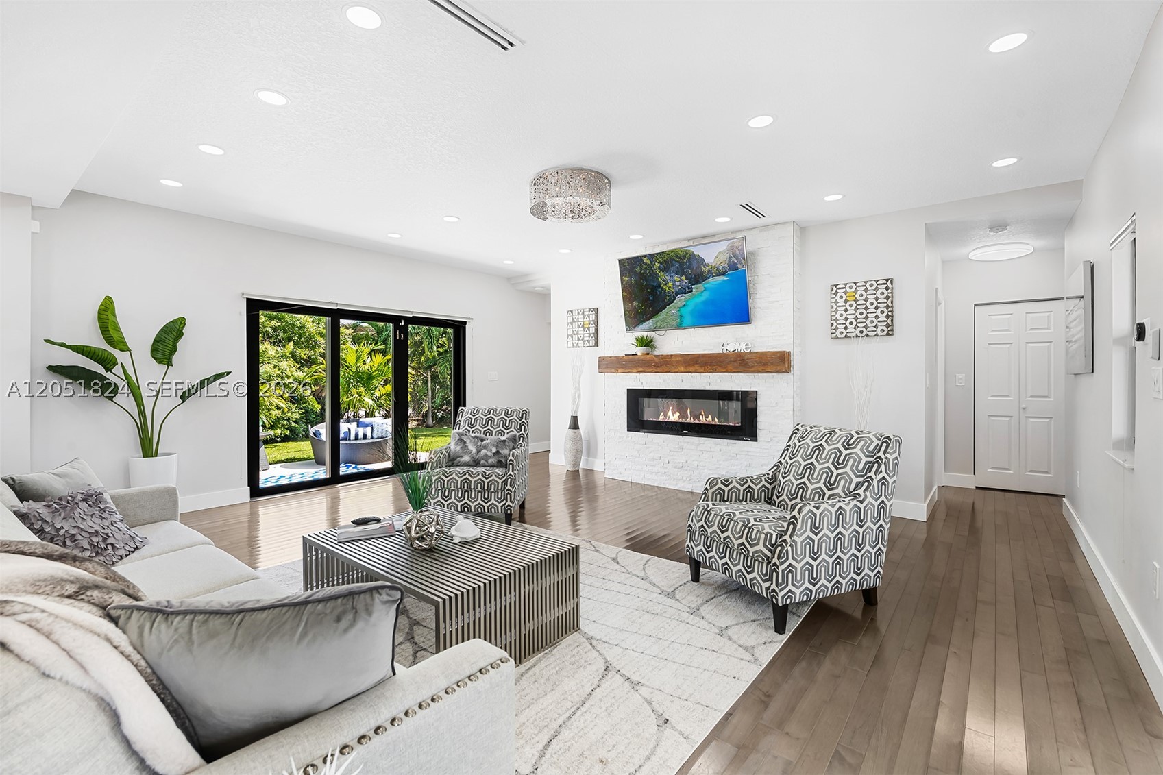 2301 E Las Olas Blvd, Fort Lauderdale FL 33301