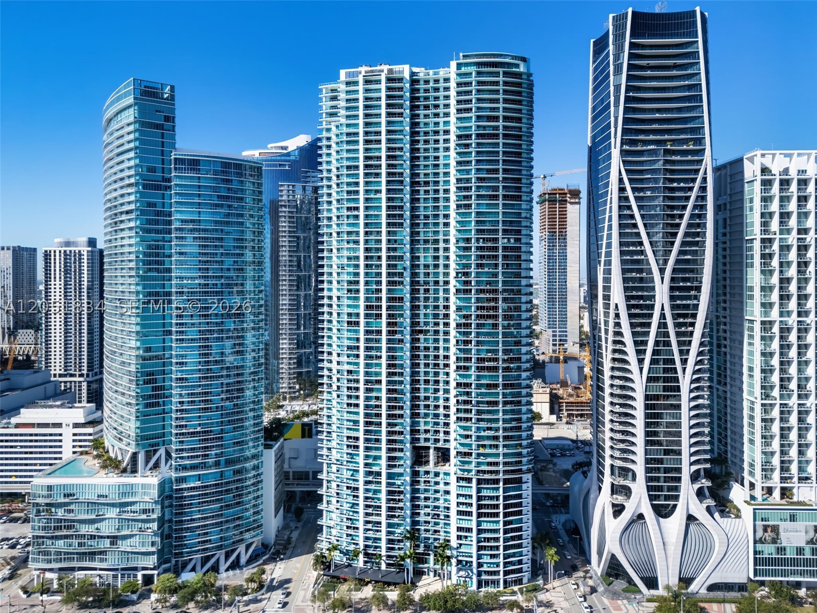 900 Biscayne Blvd #2404, Miami FL 33132