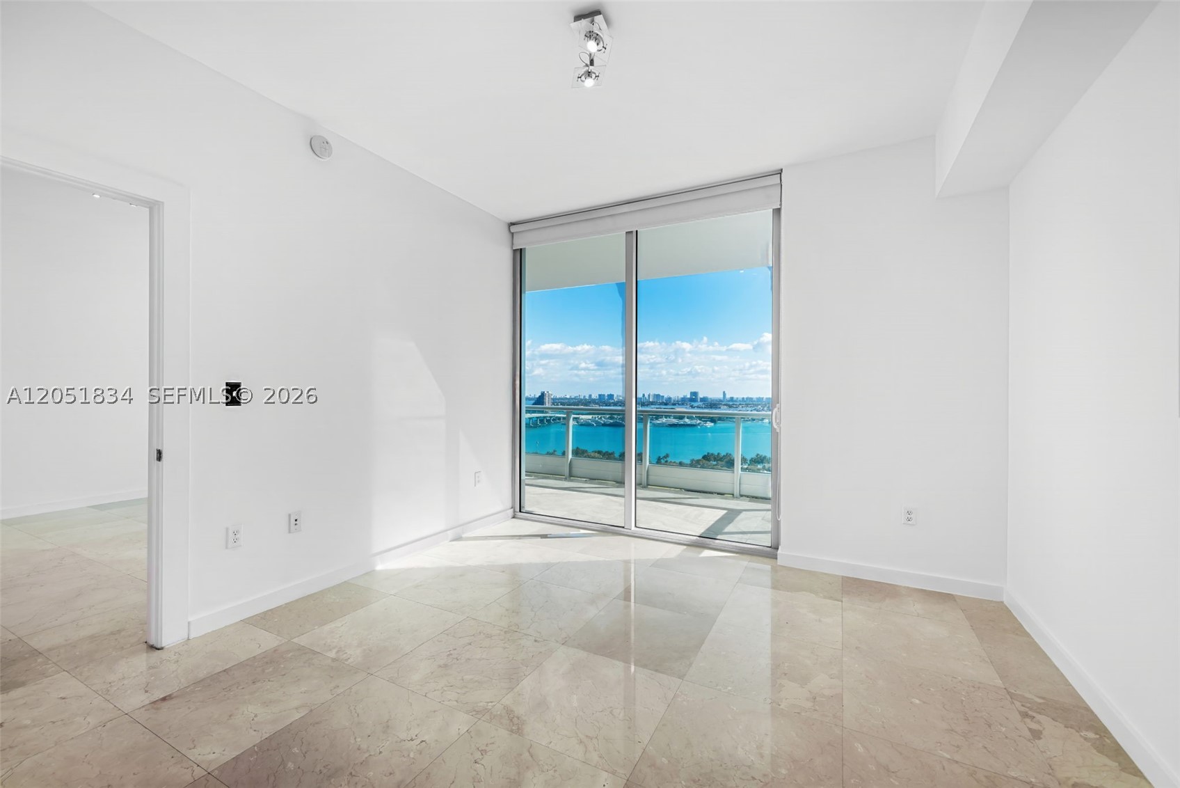 900 Biscayne Blvd #2404, Miami FL 33132