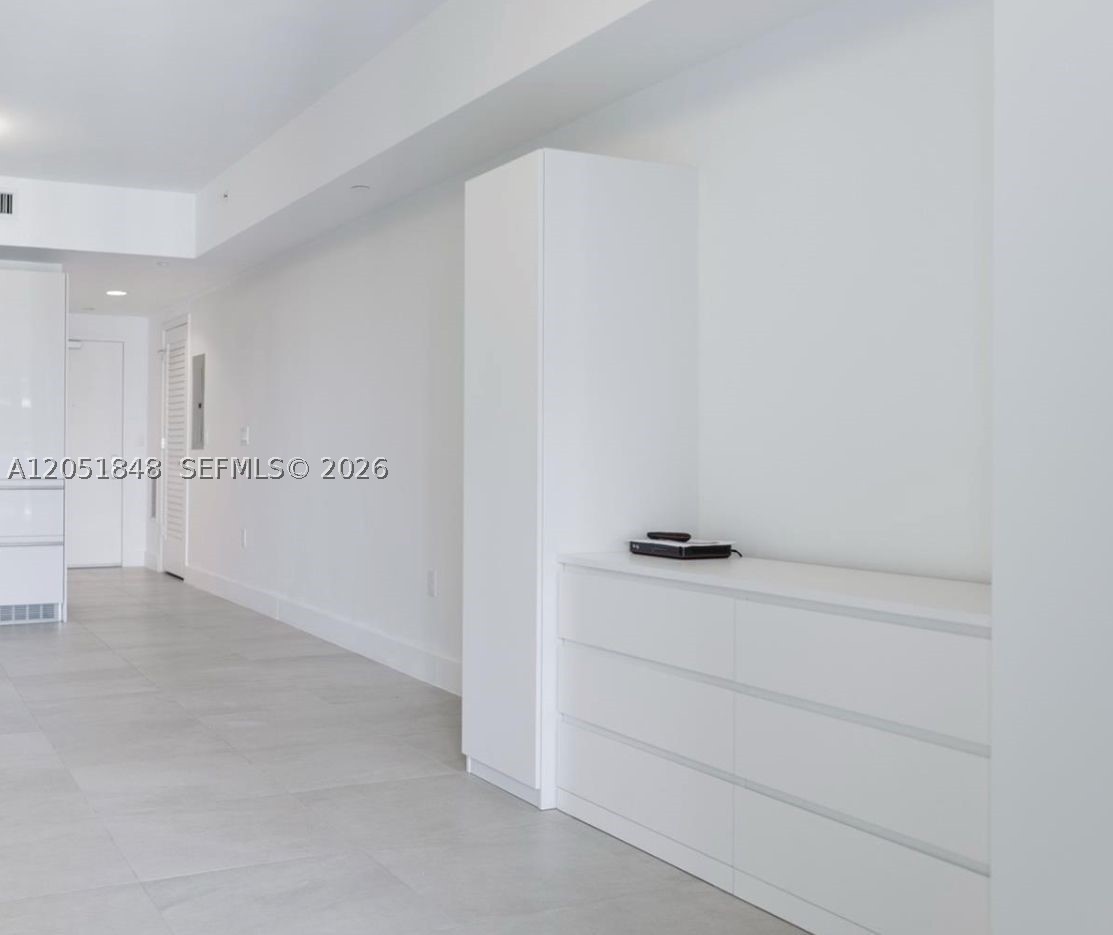 1010 Brickell Ave #3210, Miami FL 33131