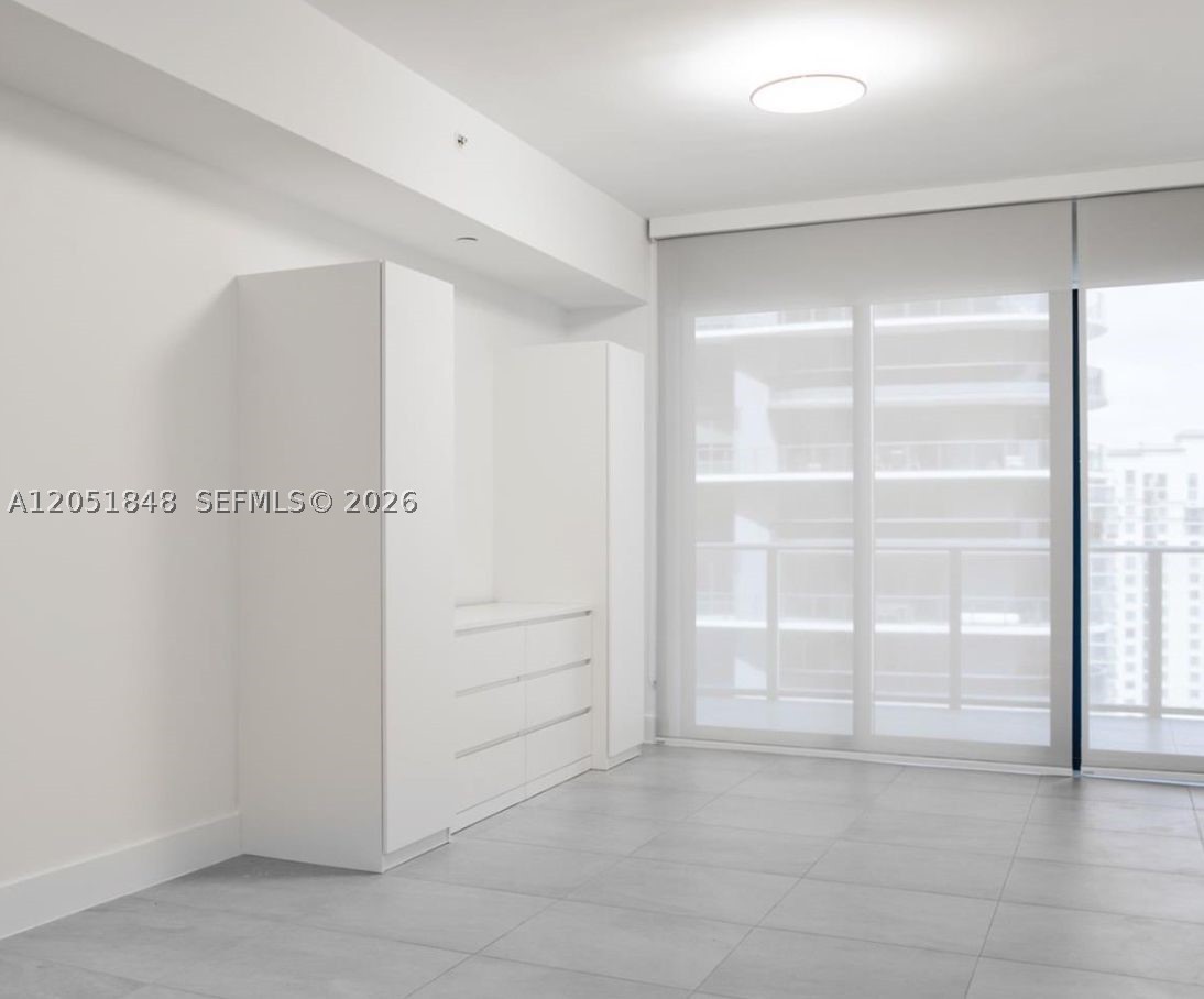 1010 Brickell Ave #3210, Miami FL 33131