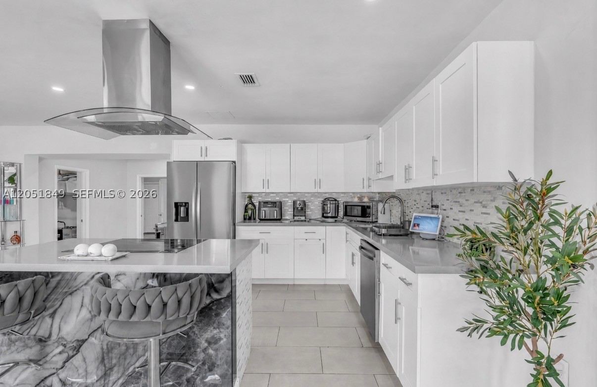 2830 NW 156th St, Miami Gardens FL 33054