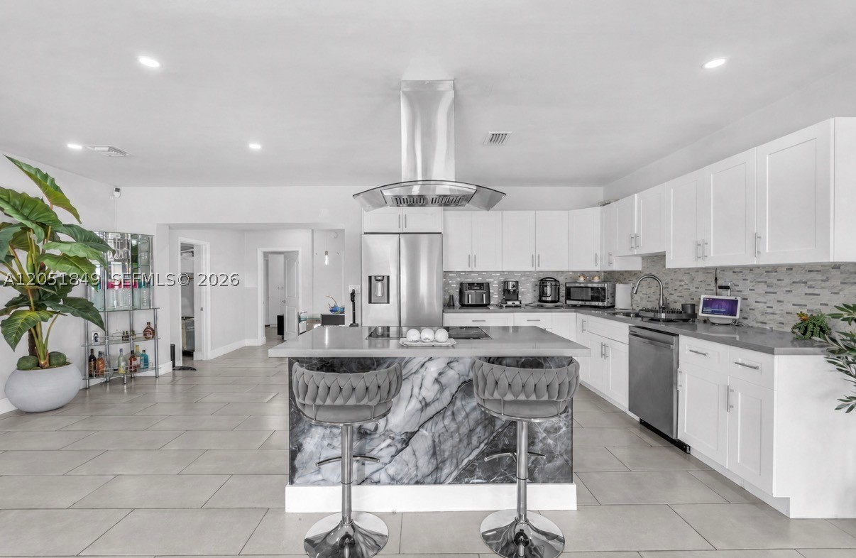 2830 NW 156th St, Miami Gardens FL 33054