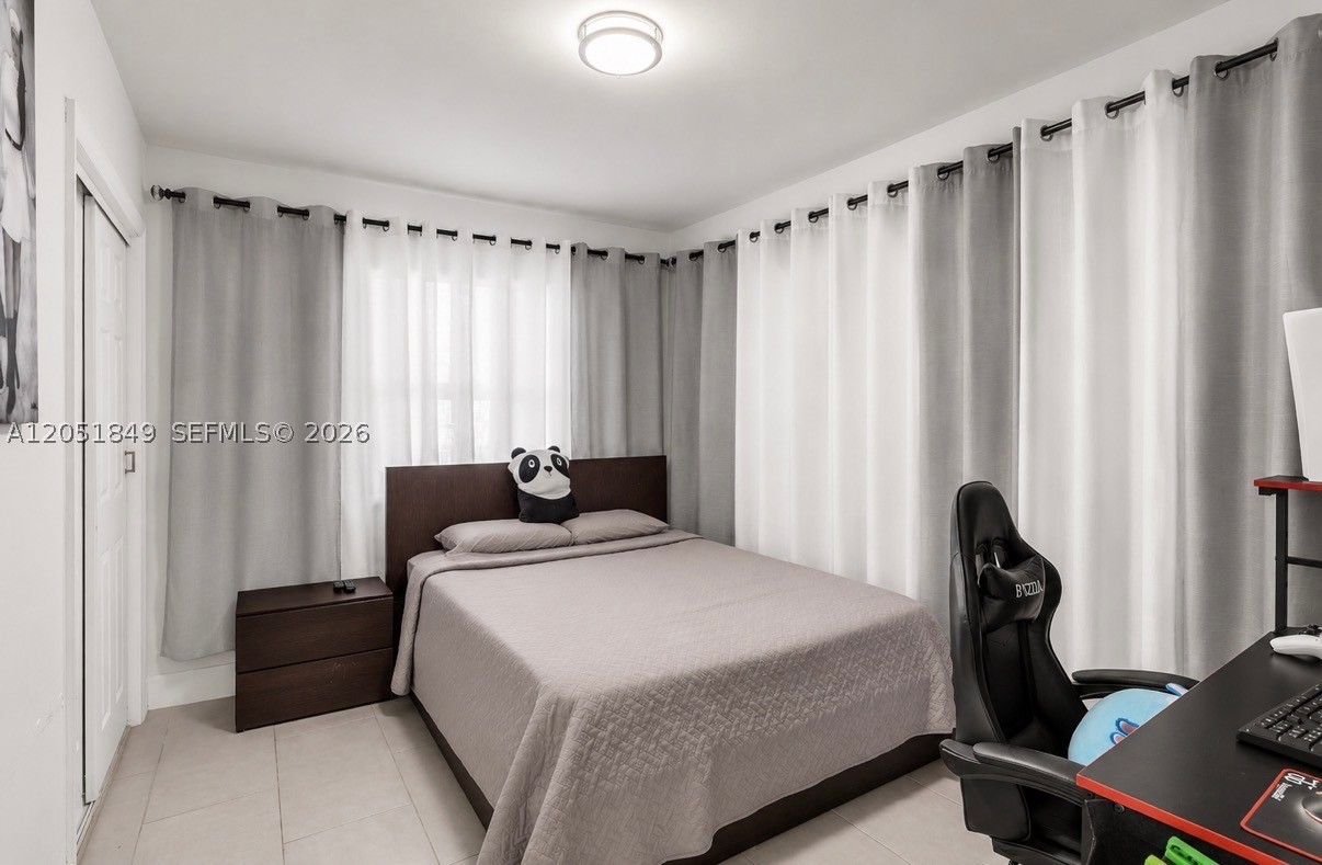 2830 NW 156th St, Miami Gardens FL 33054