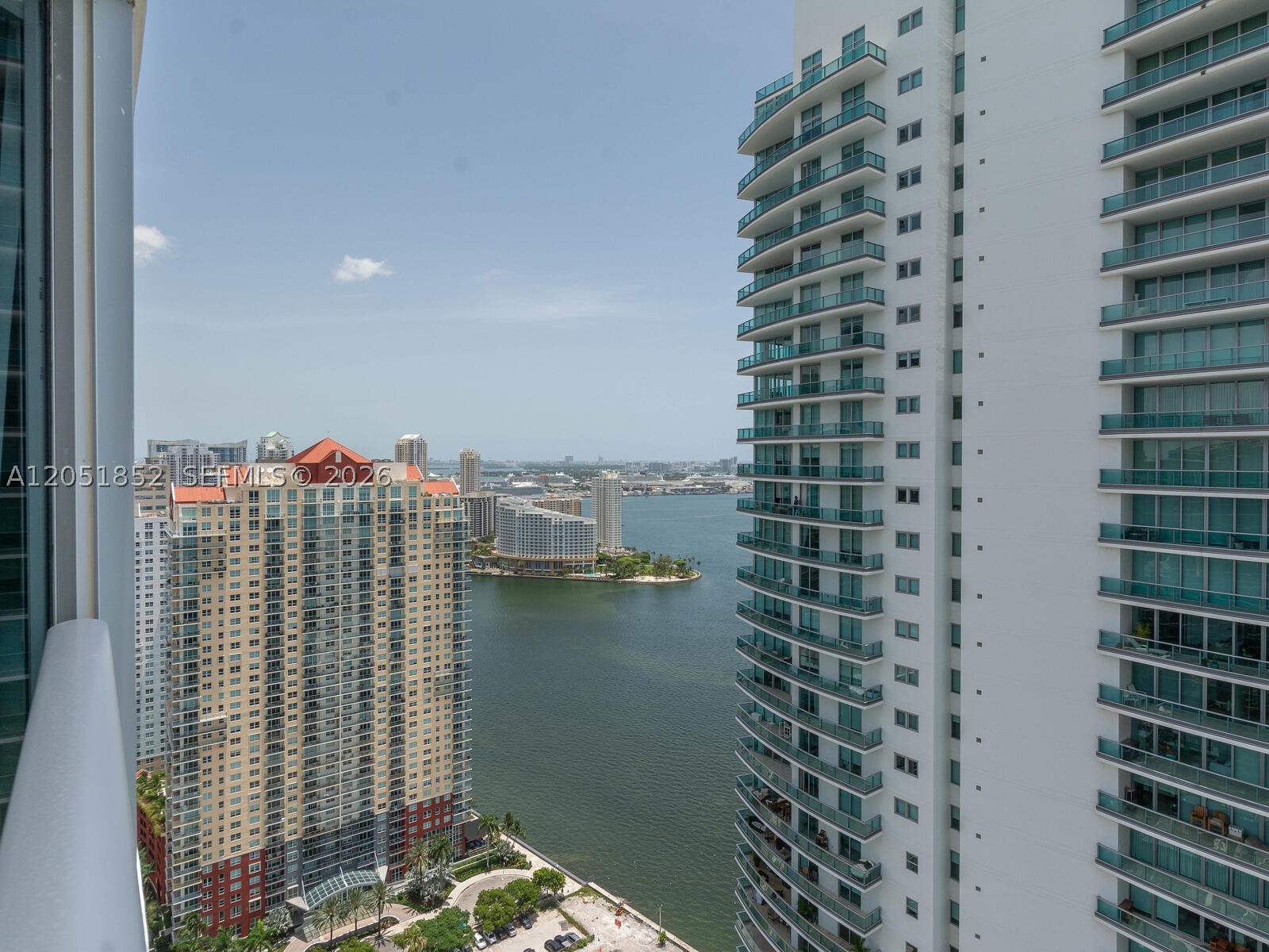 1300 Brickell Bay Dr #3804, Miami FL 33131