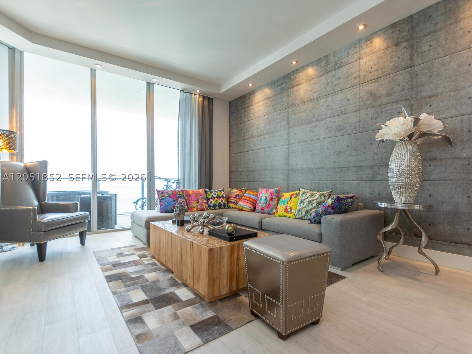1300 Brickell Bay Dr #3804, Miami FL 33131
