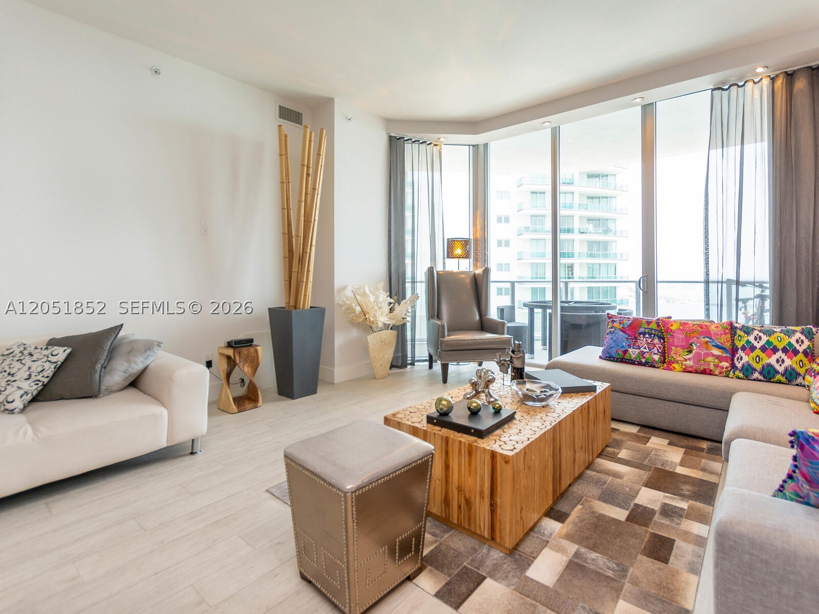1300 Brickell Bay Dr #3804, Miami FL 33131