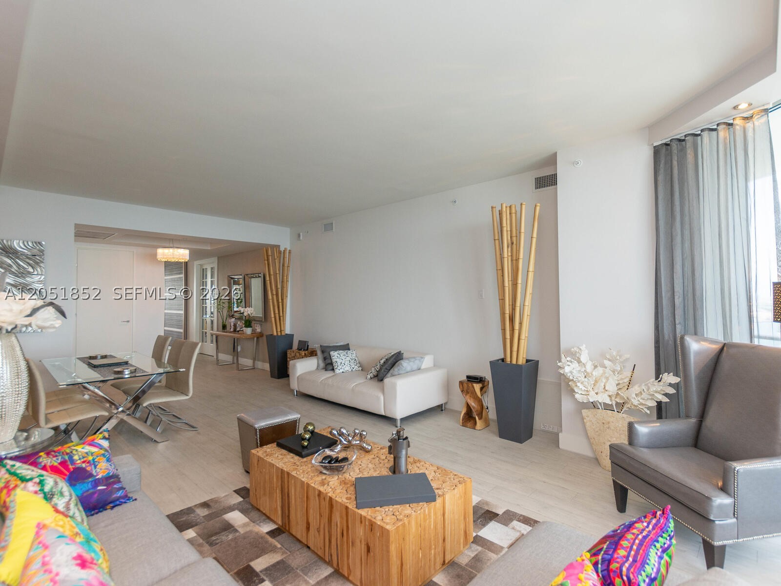 1300 Brickell Bay Dr #3804, Miami FL 33131