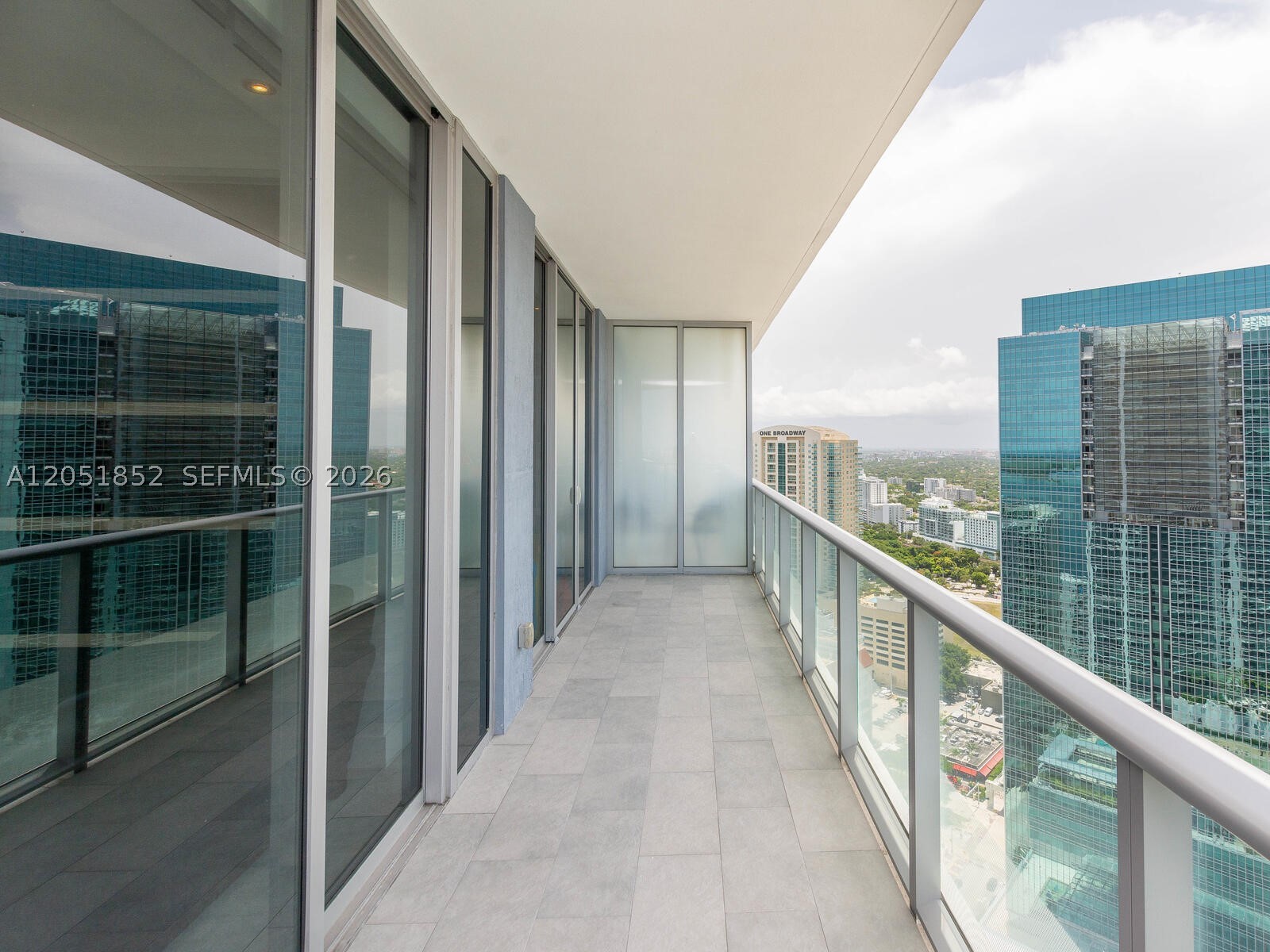 1300 Brickell Bay Dr #3804, Miami FL 33131