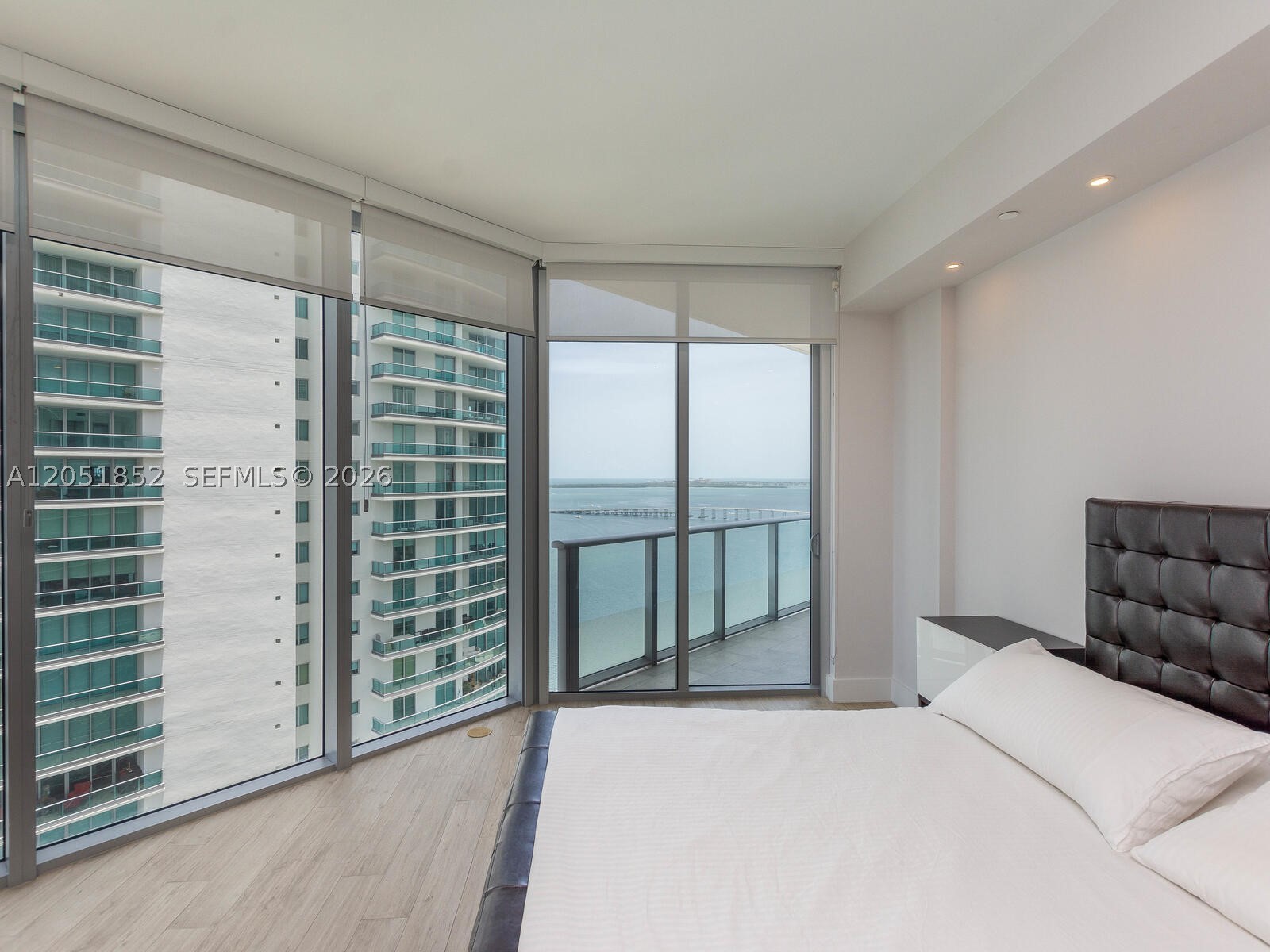 1300 Brickell Bay Dr #3804, Miami FL 33131