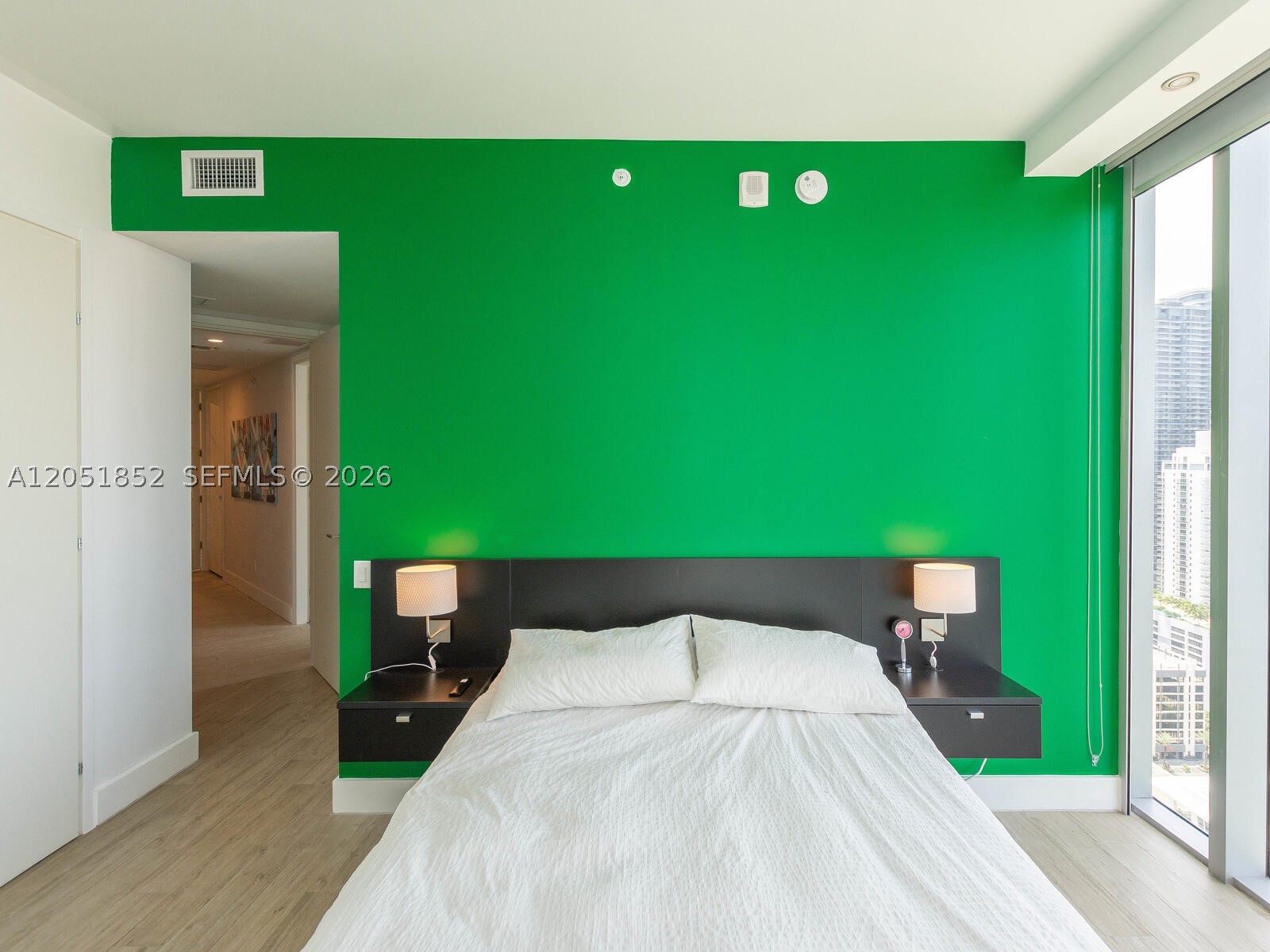 1300 Brickell Bay Dr #3804, Miami FL 33131