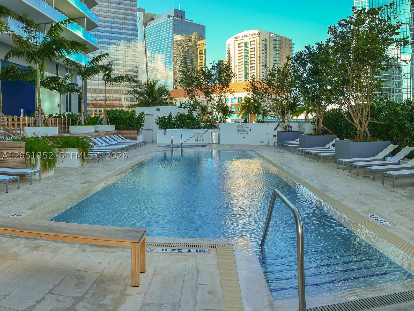 1300 Brickell Bay Dr #3804, Miami FL 33131