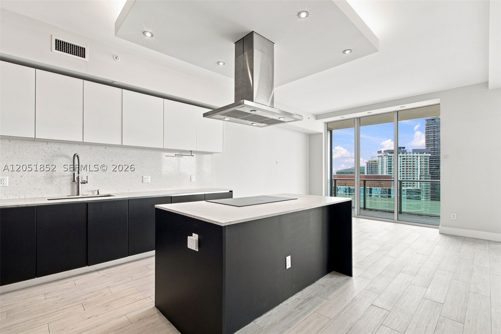 1300 Brickell Bay Dr #3804, Miami FL 33131