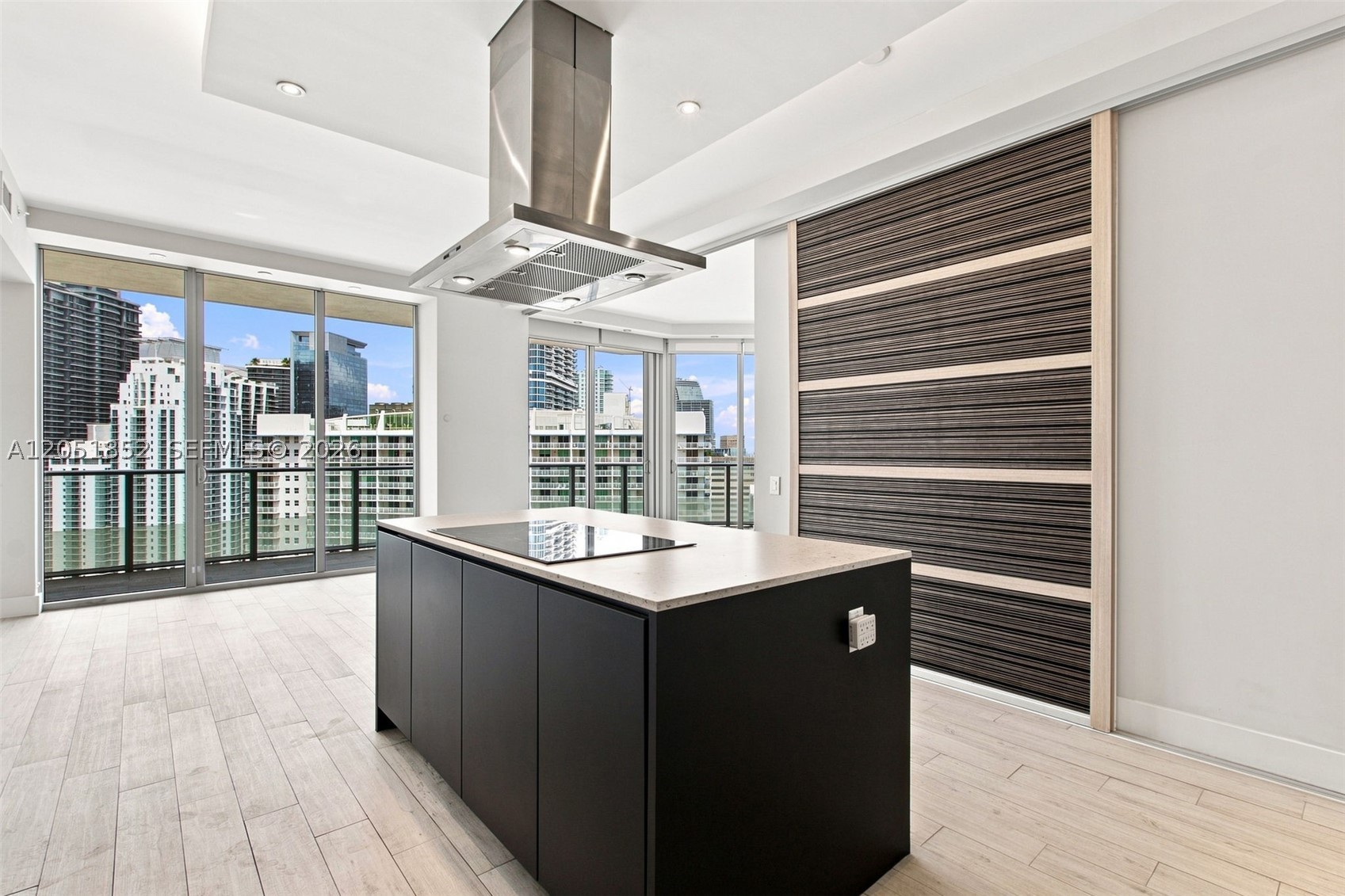 1300 Brickell Bay Dr #3804, Miami FL 33131