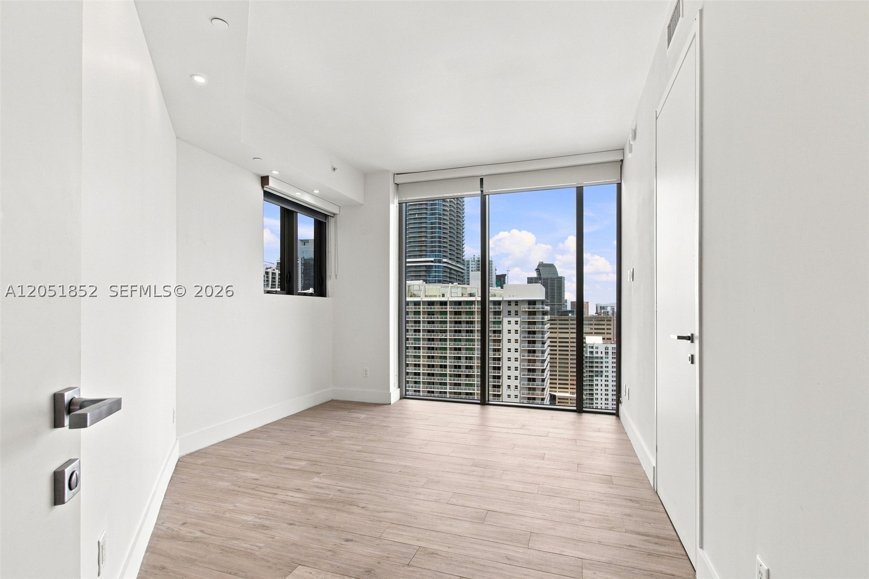 1300 Brickell Bay Dr #3804, Miami FL 33131