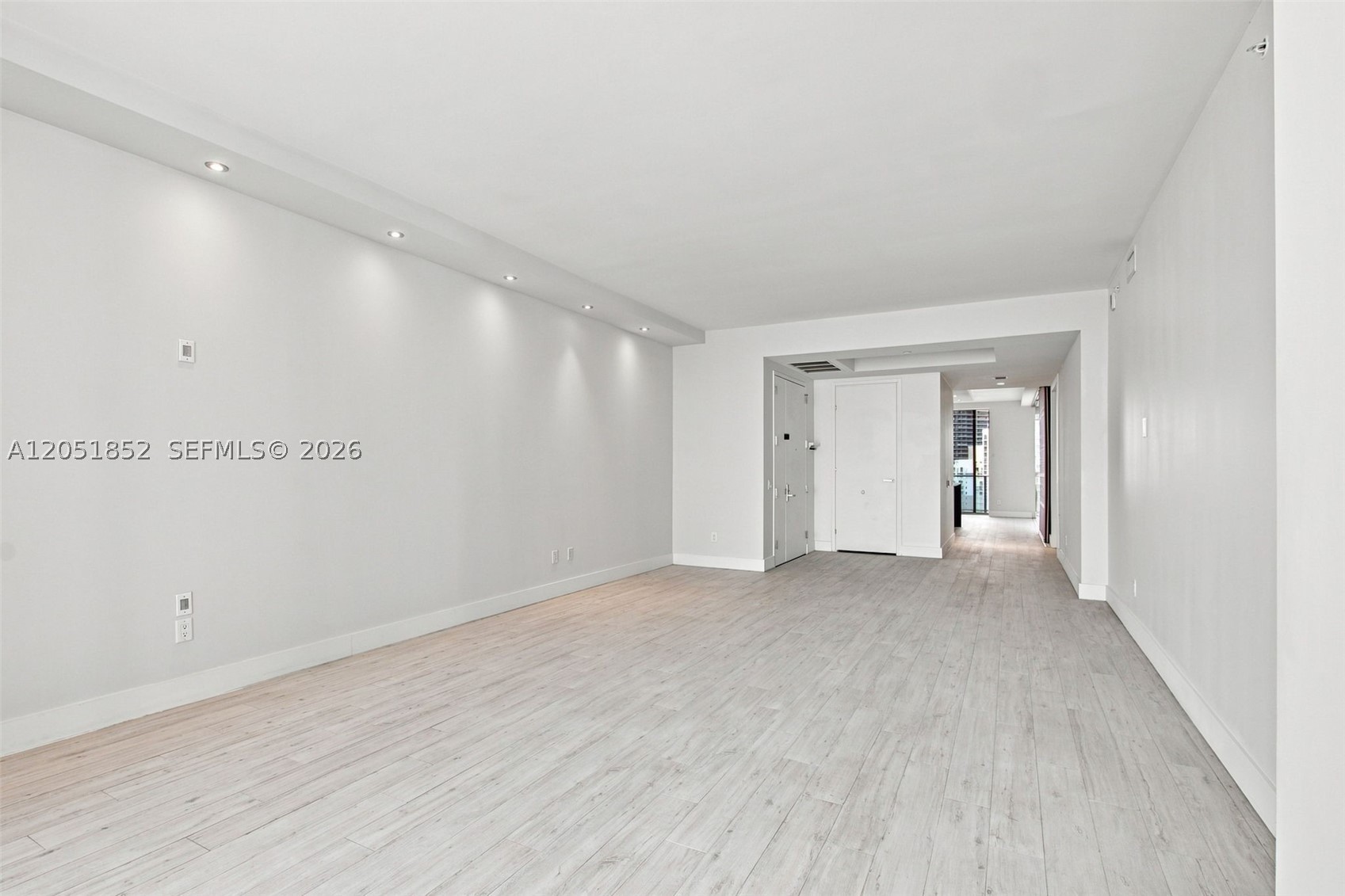 1300 Brickell Bay Dr #3804, Miami FL 33131