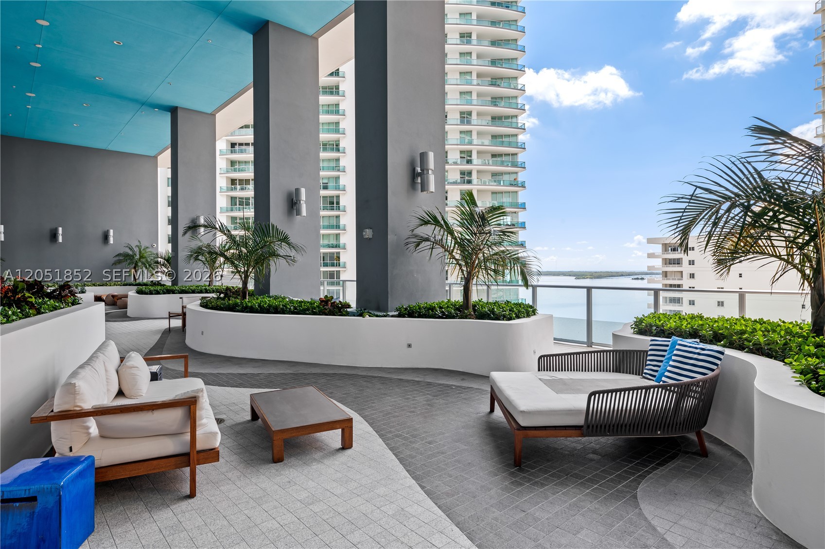 1300 Brickell Bay Dr #3804, Miami FL 33131