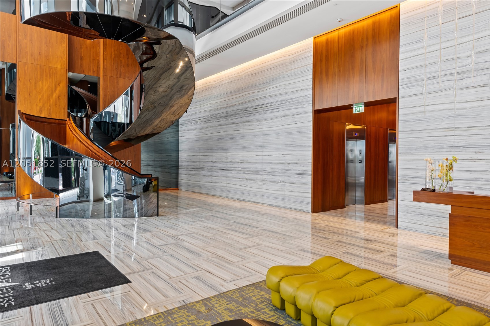 1300 Brickell Bay Dr #3804, Miami FL 33131
