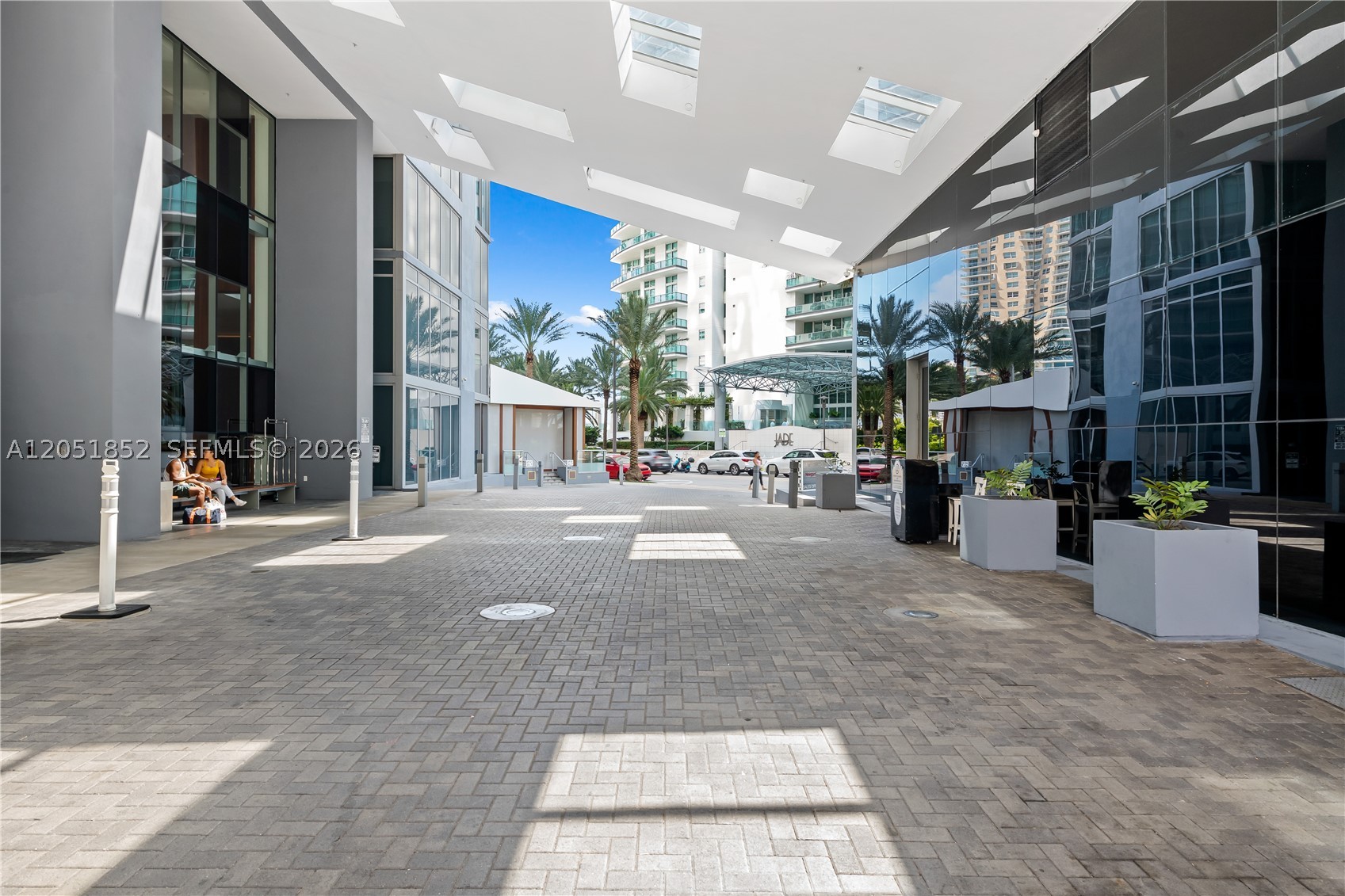 1300 Brickell Bay Dr #3804, Miami FL 33131