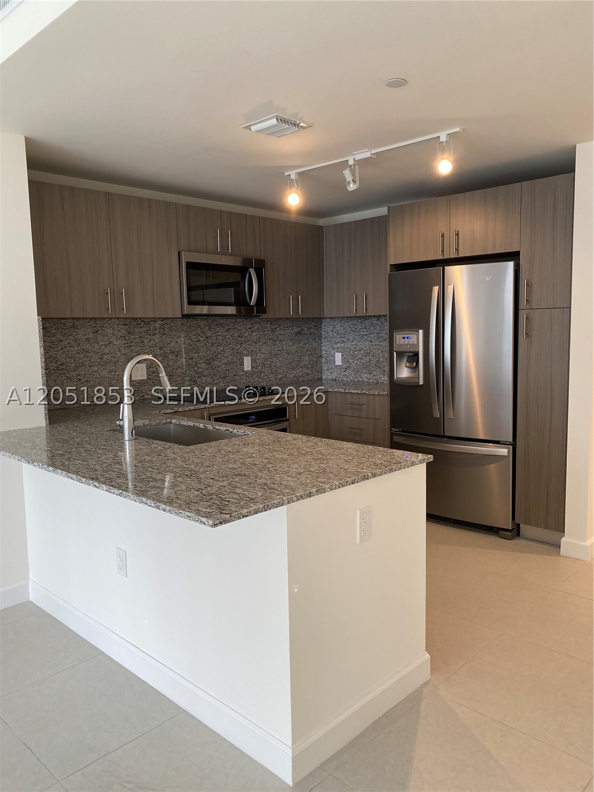 5350 NW 84th Ave #706, Doral FL 33166