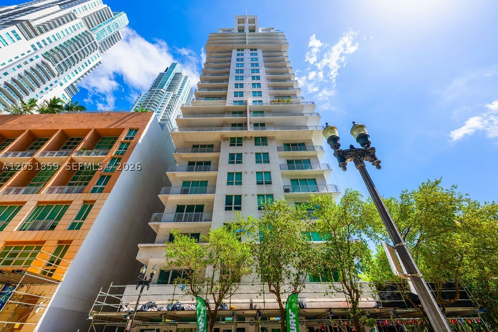 234 NE 3rd St #909, Miami FL 33132