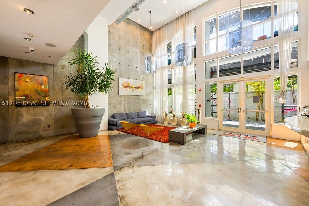 234 NE 3rd St #909, Miami FL 33132