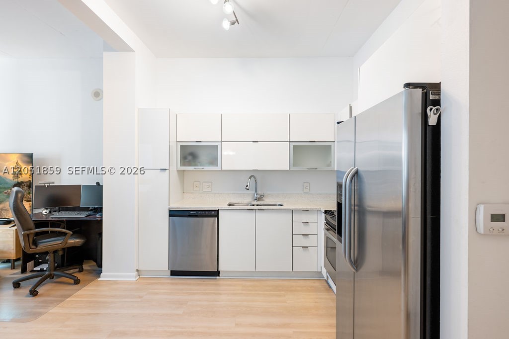 234 NE 3rd St #909, Miami FL 33132