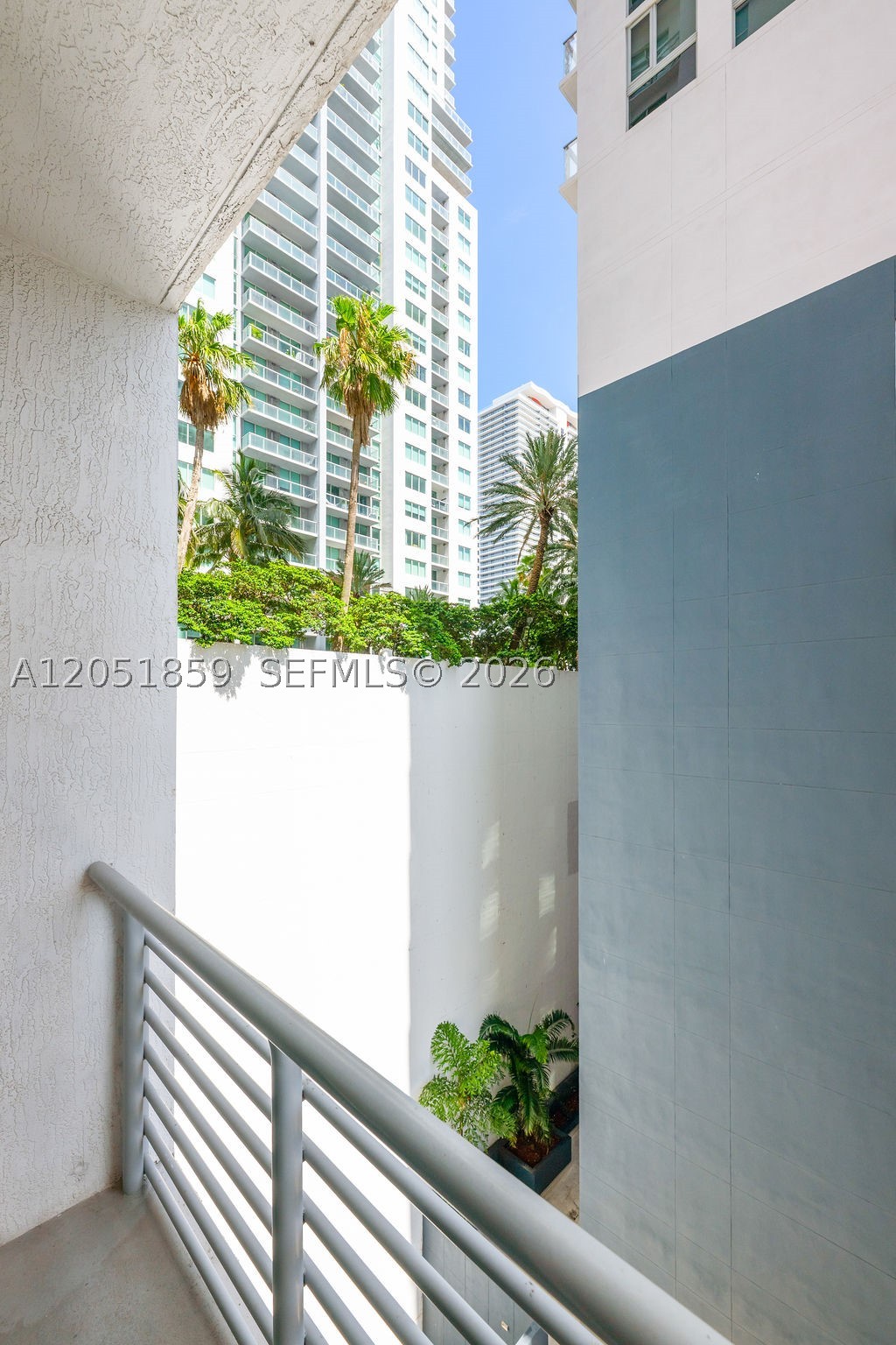 234 NE 3rd St #909, Miami FL 33132