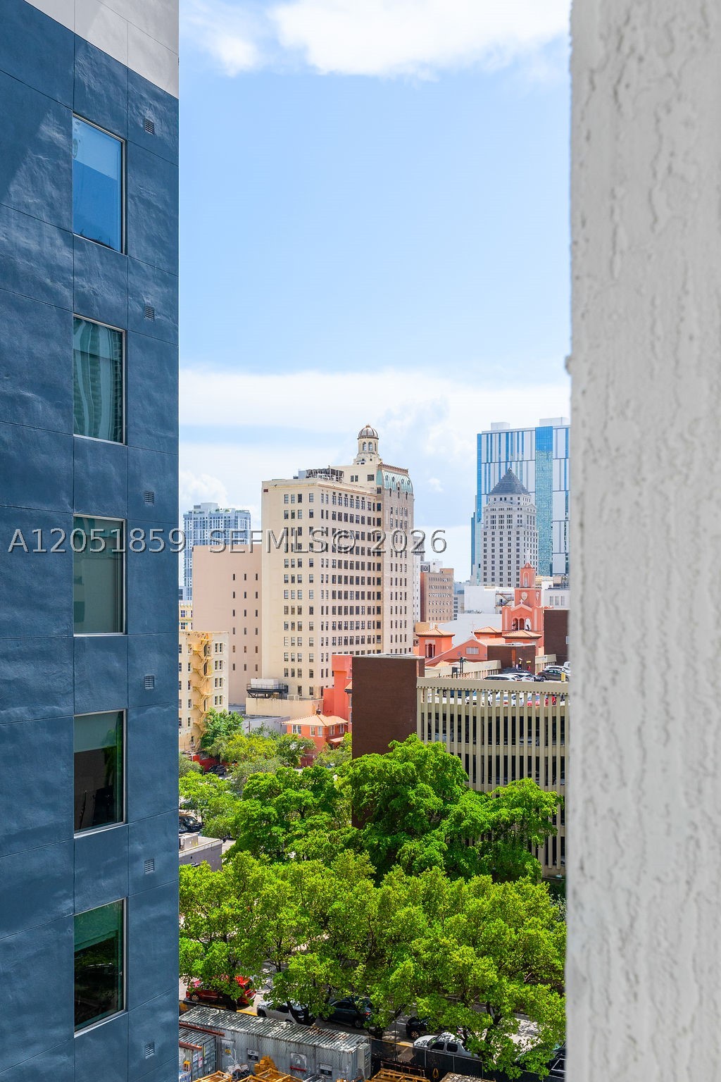 234 NE 3rd St #909, Miami FL 33132