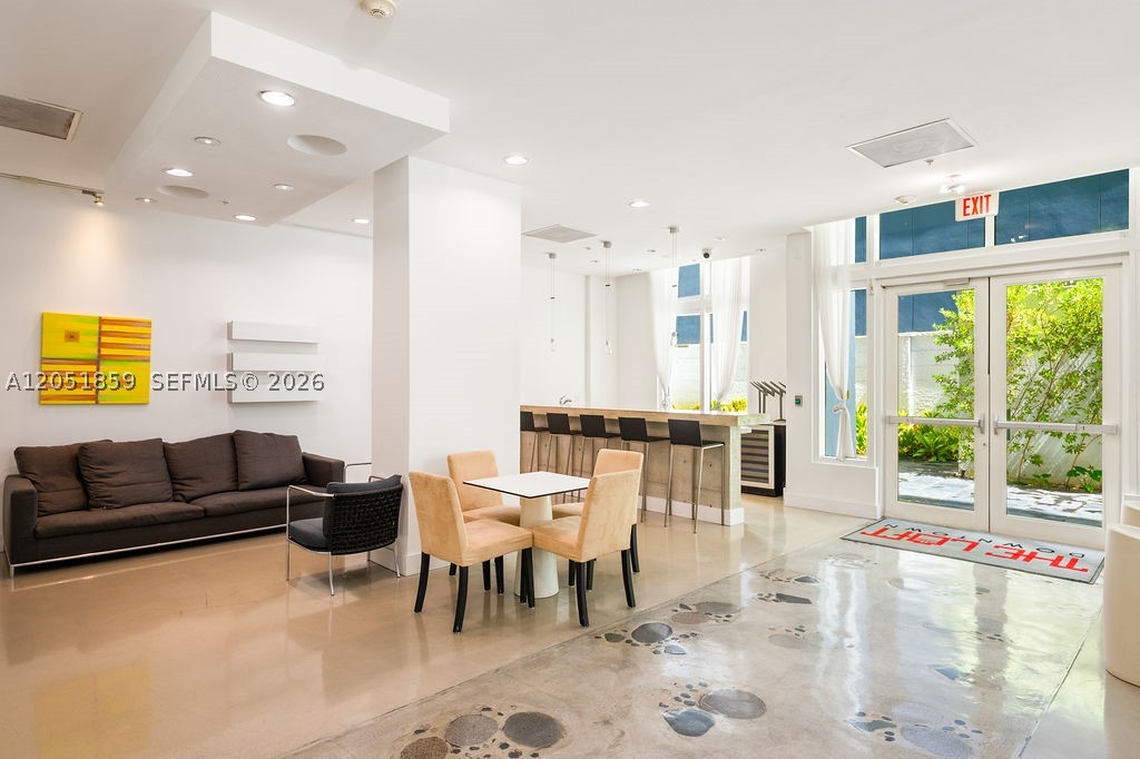 234 NE 3rd St #909, Miami FL 33132