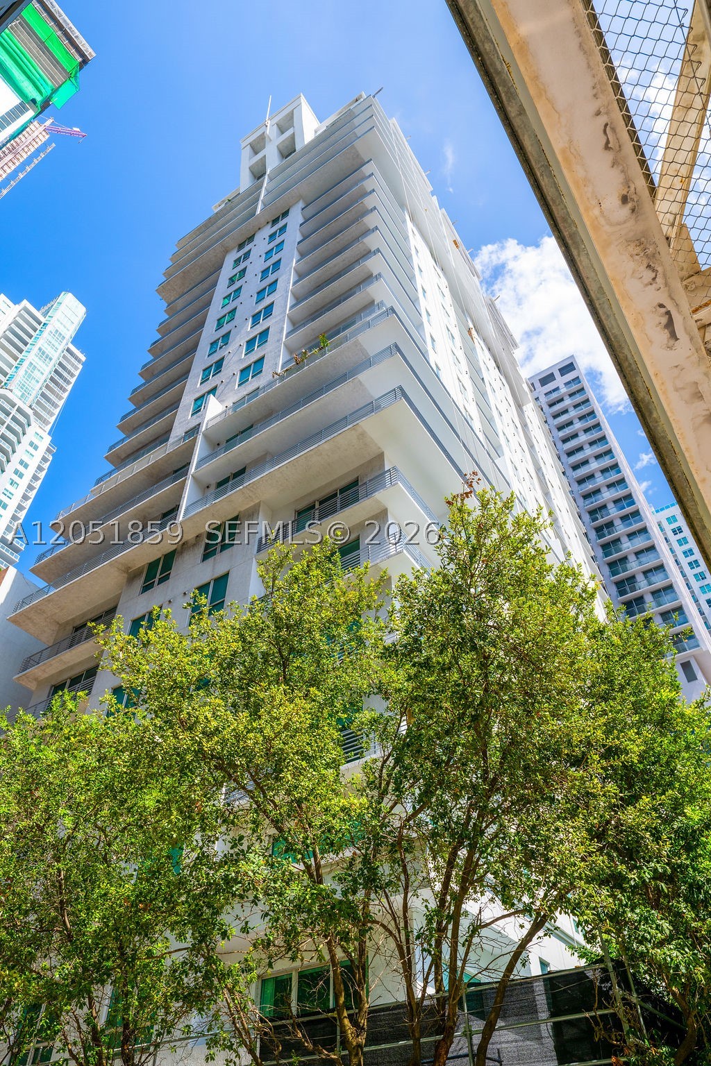234 NE 3rd St #909, Miami FL 33132