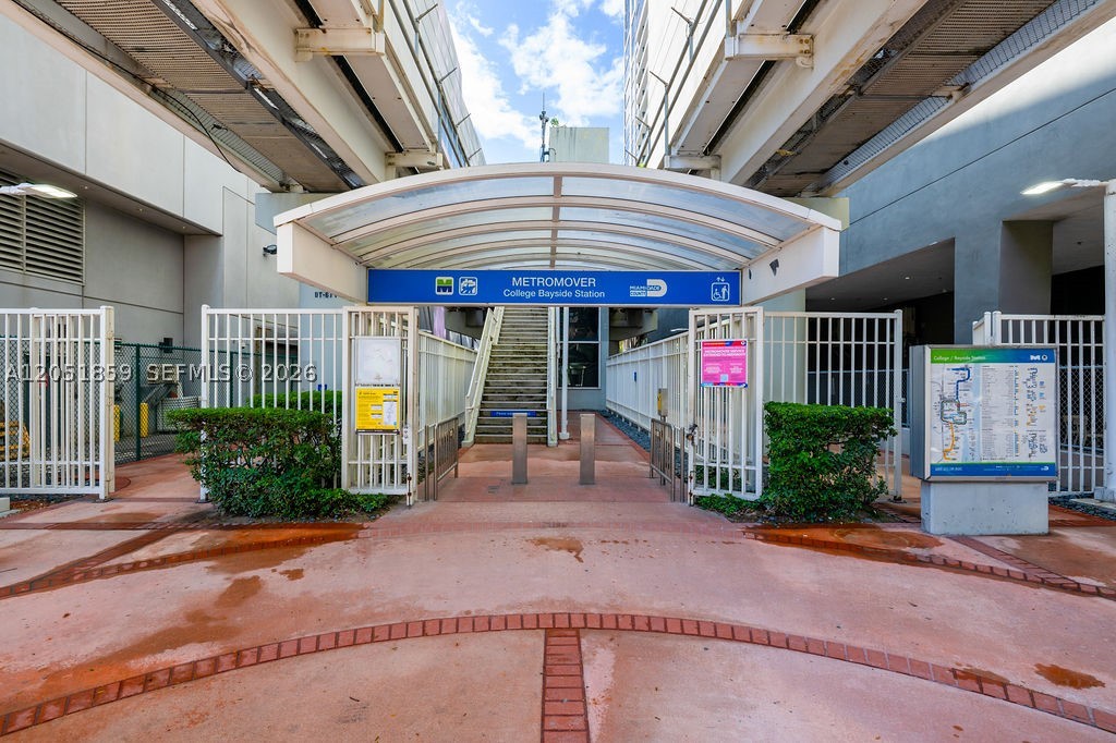 234 NE 3rd St #909, Miami FL 33132